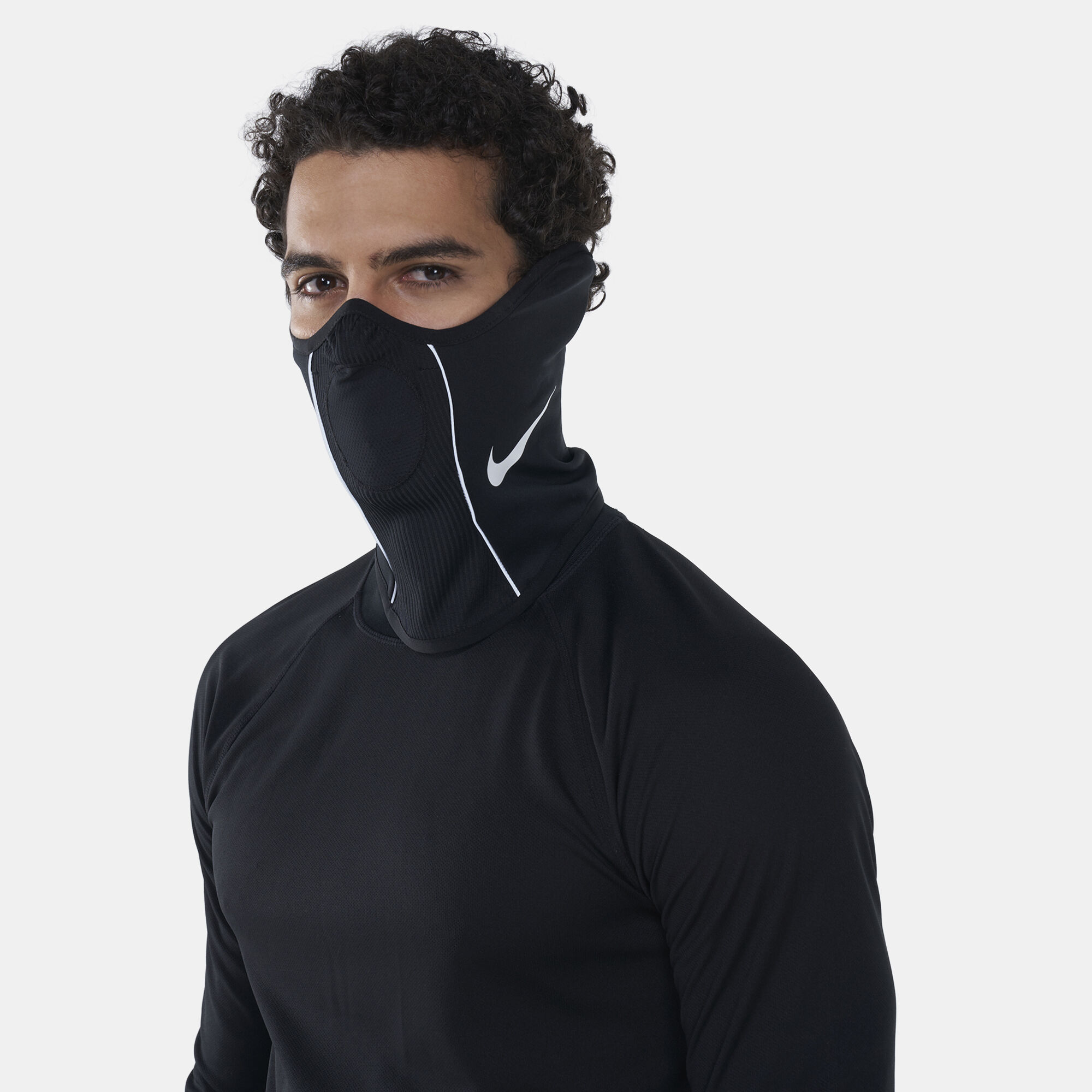 Men s Dri FIT Strike Winter Warrior Snood Black Nike in Kuwait SSS