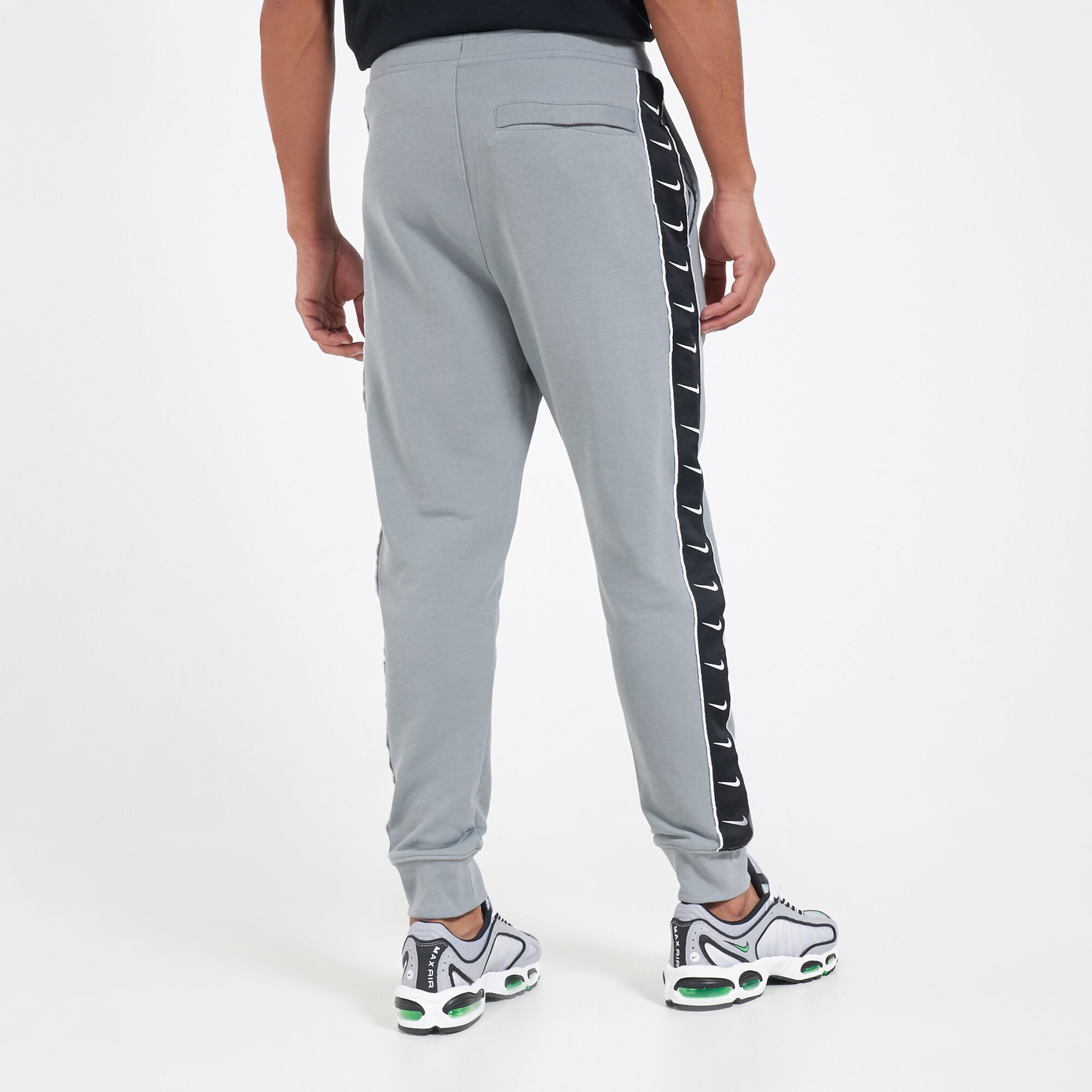 Buy Nike Men's Sportswear Swoosh Joggers in Kuwait | SSS