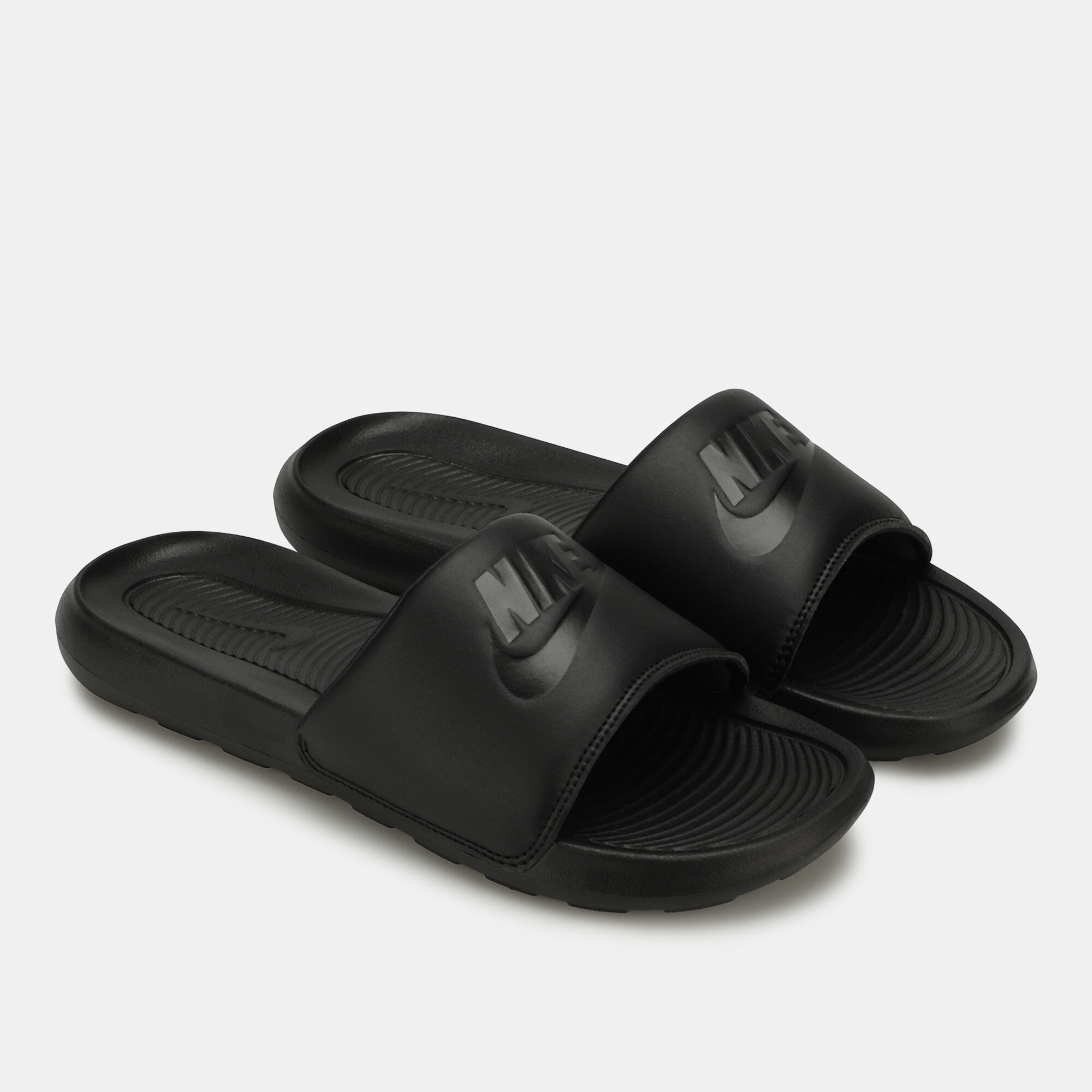 Nike slippers discount on sale
