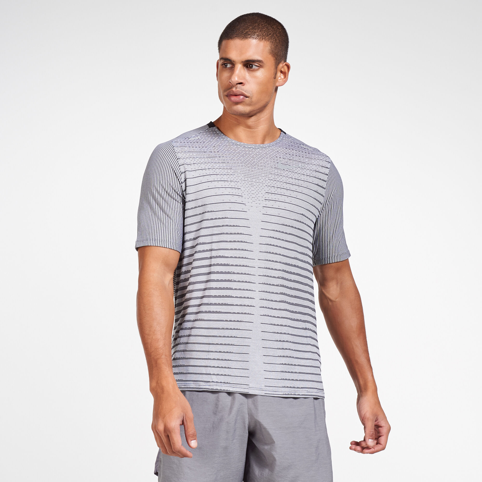 Buy Nike Men s Dri FIT TechKnit Future Fast T Shirt Red in Kuwait SSS