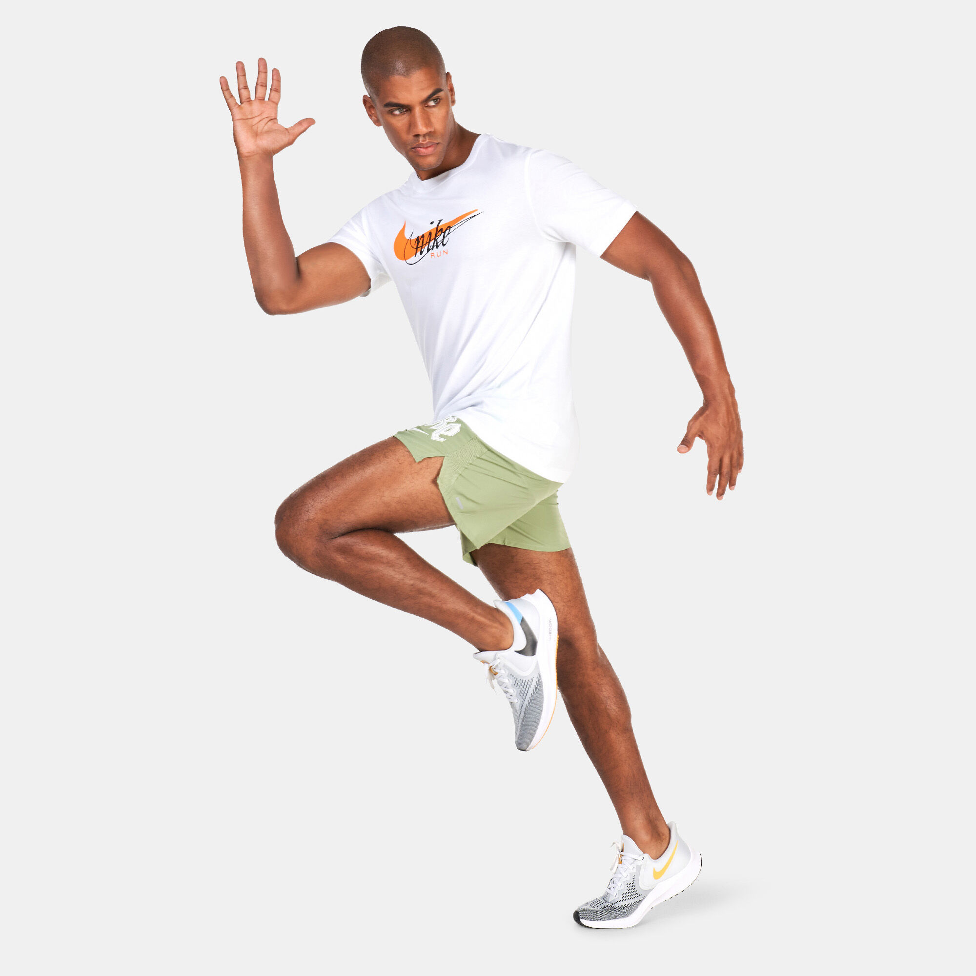 Buy Nike Men s Dri FIT Run Division Challenger 5 Inch Running