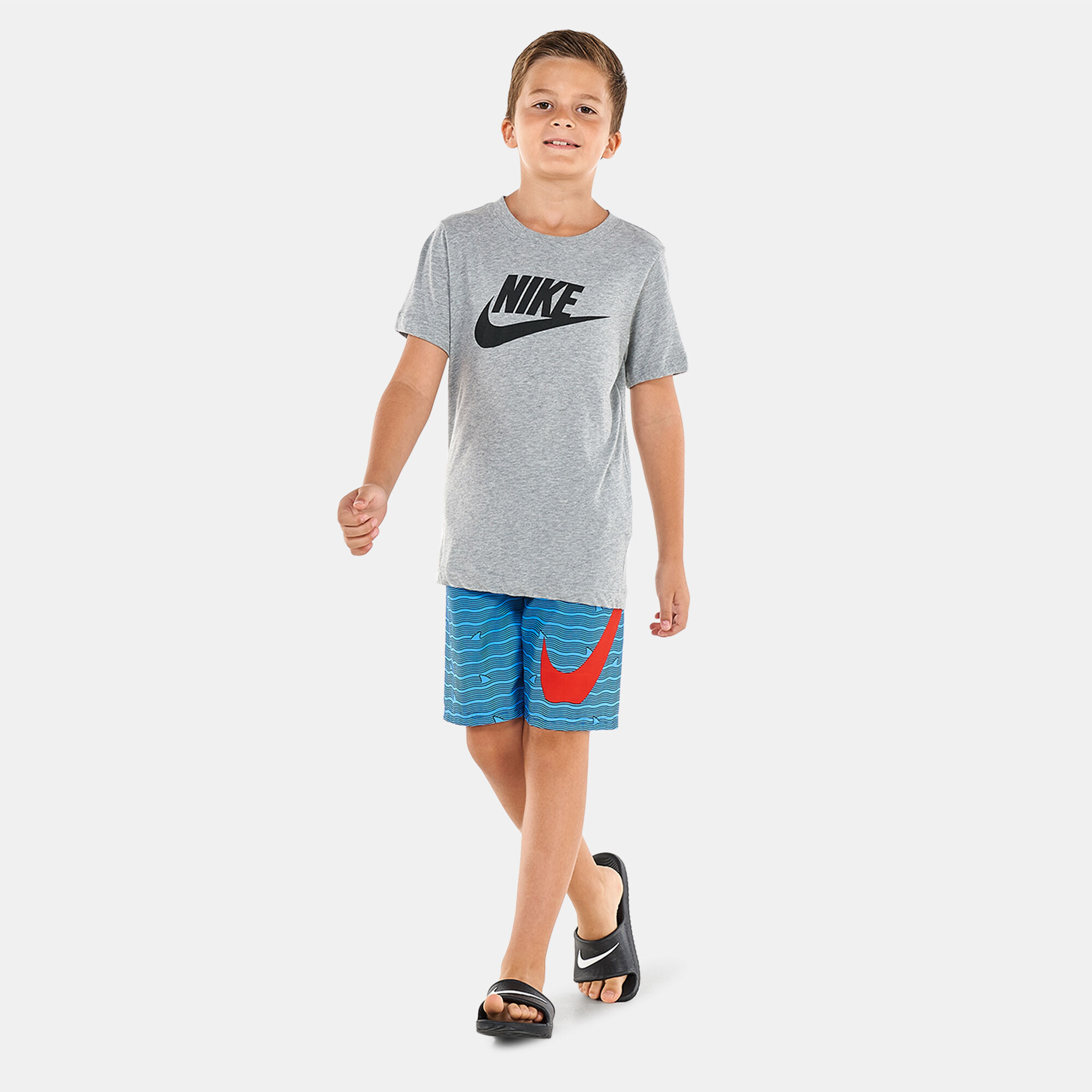 Kids Shark Stripe Rise 8 Inches Volleyball Shorts Older Kids Red Nike Swim in Kuwait SSS