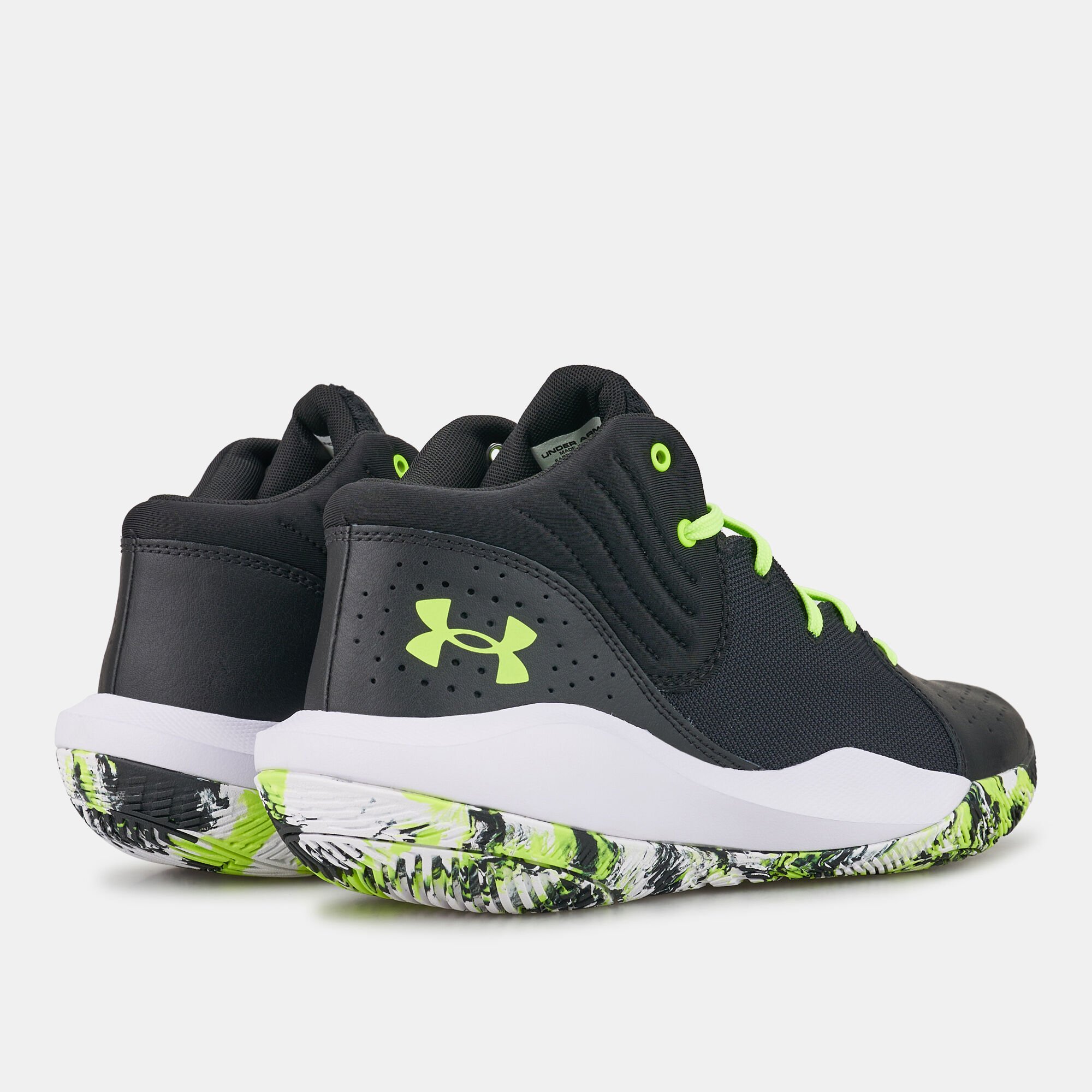 Under armour shoes kuwait hotsell