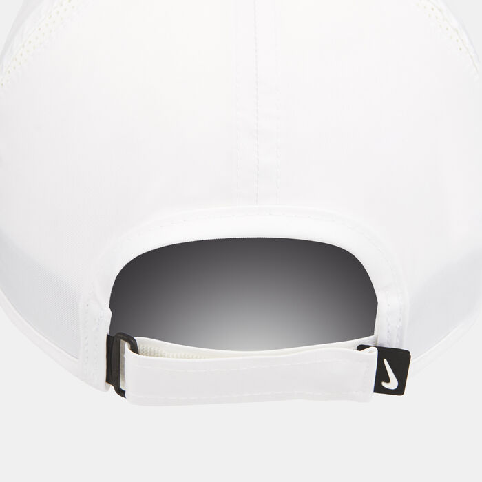 Nike Dri-FIT Club Unstructured Featherlight Cap White image number 1