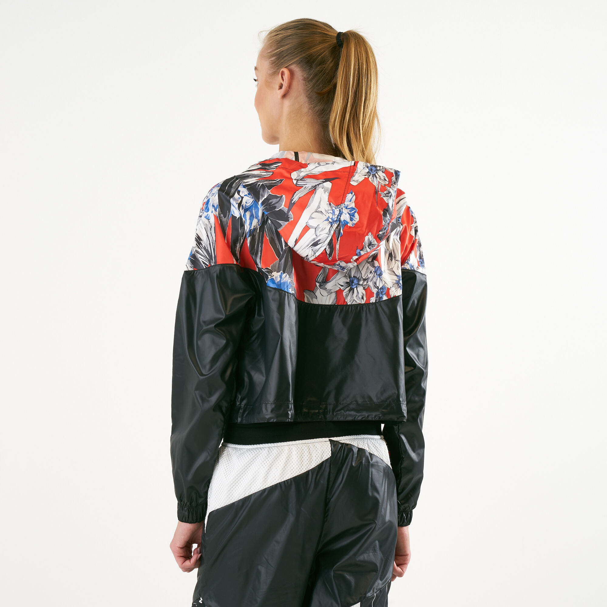 Nike women's hyper femme crop windrunner sales