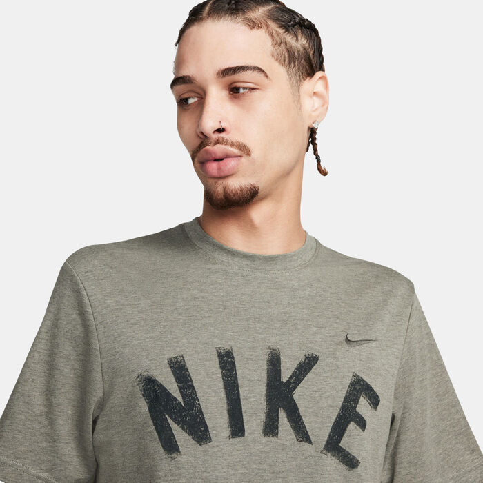 Nike Men's Primary Swoosh Dri-FIT Versatile Training Top Green image number 2