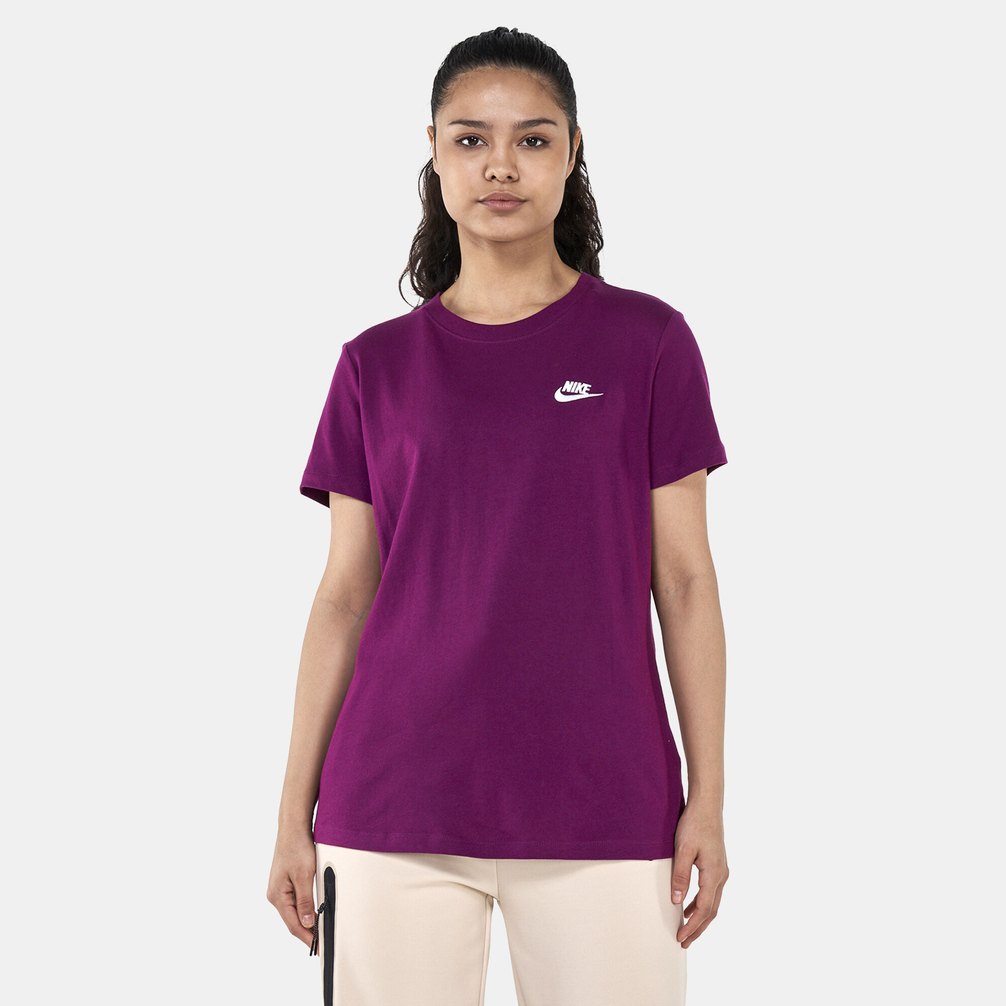 Women s Sportswear Club T Shirt Red Nike in Kuwait SSS
