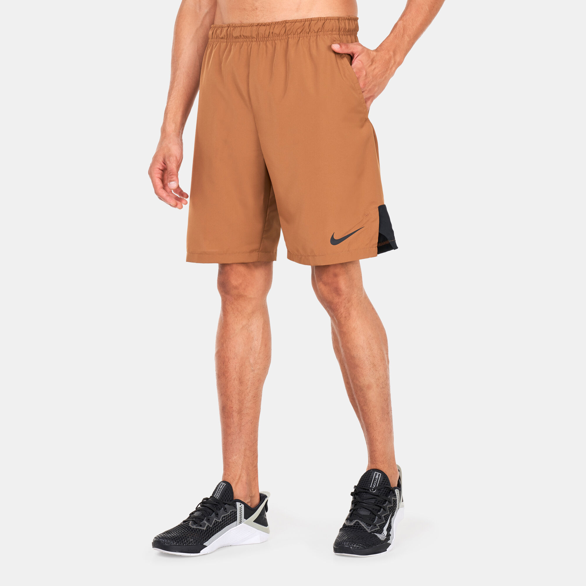 Flex woven shorts top