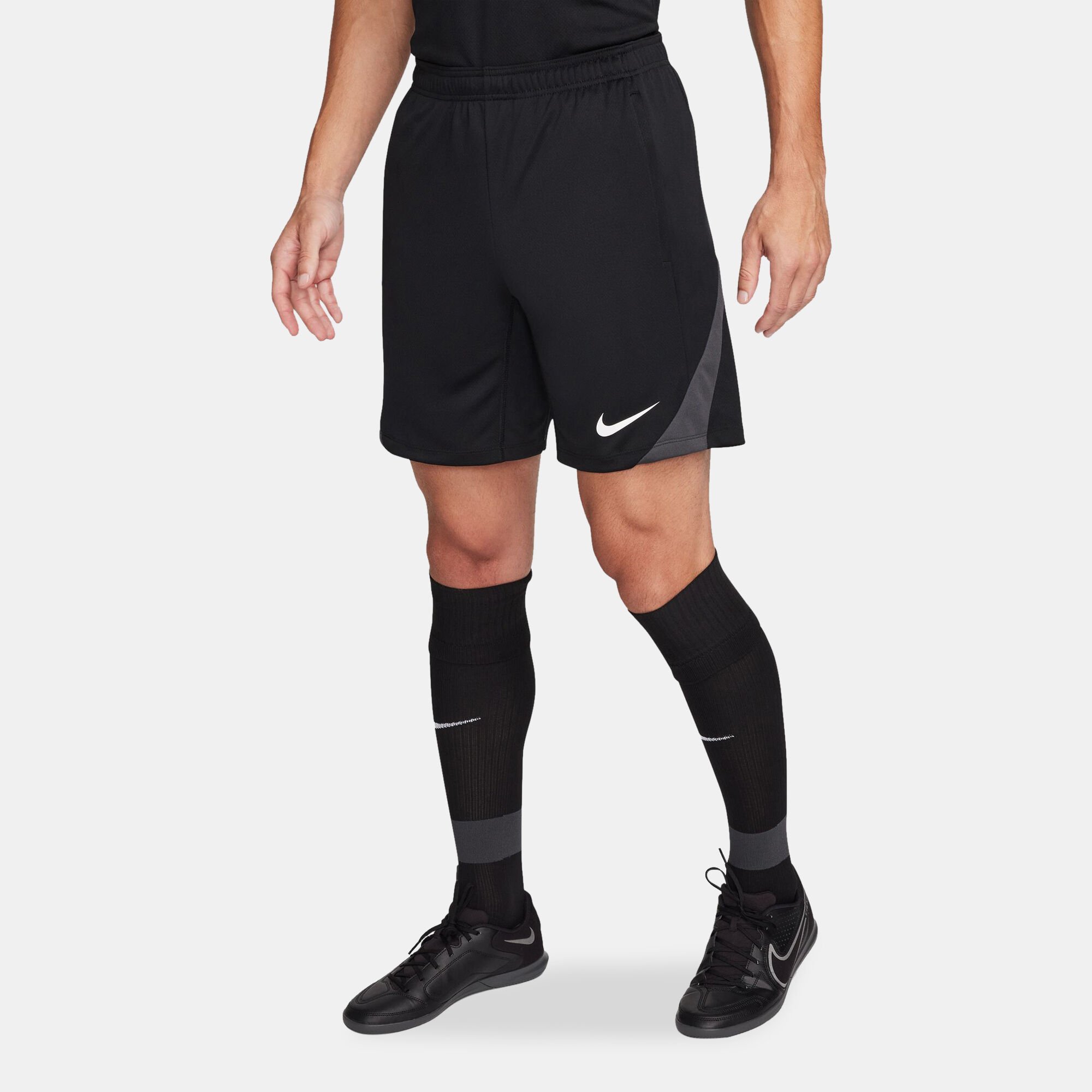 Buy Nike Football Kits in Kuwait for Men Kids SSS