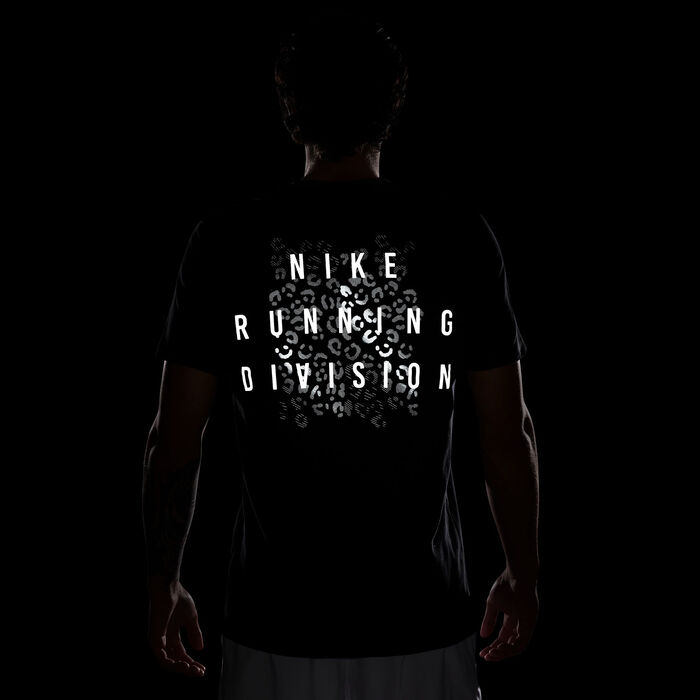 Nike Men's Dri-FIT Running T-Shirt Black image number 3