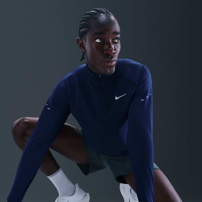 Nike Men's Stride Therma-FIT Winterized Running Top Blue image number 2