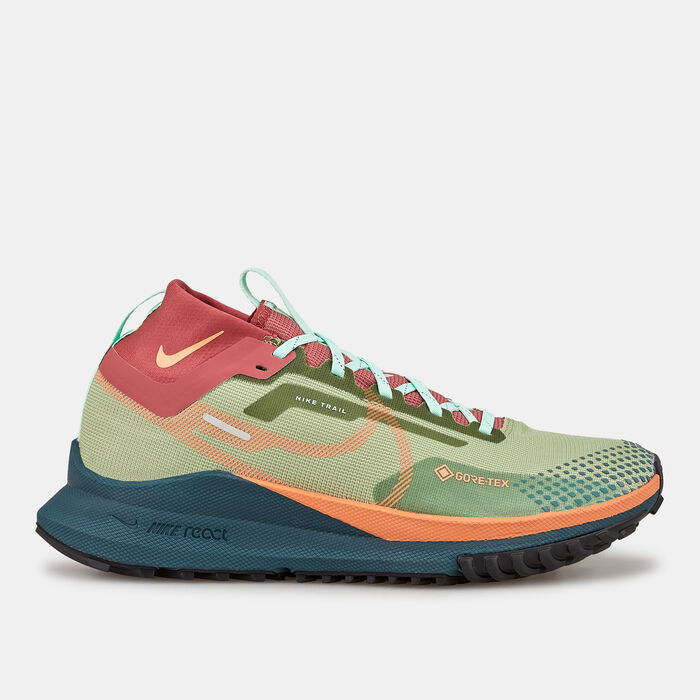 Nike Women's Pegasus Trail 4 GORE-TEX Shoe Green image number 0