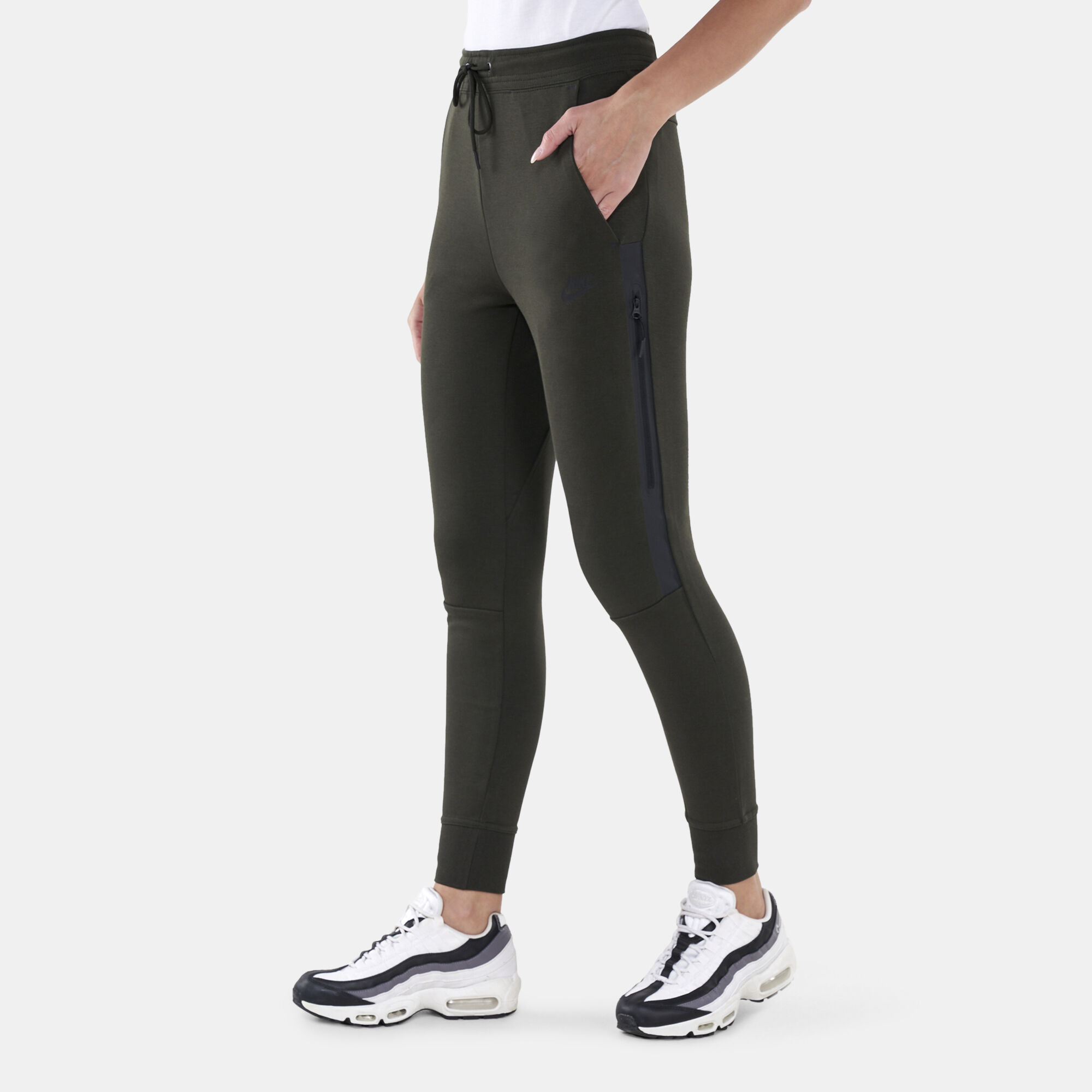 Nike sweatpants with sales drawstring ankles