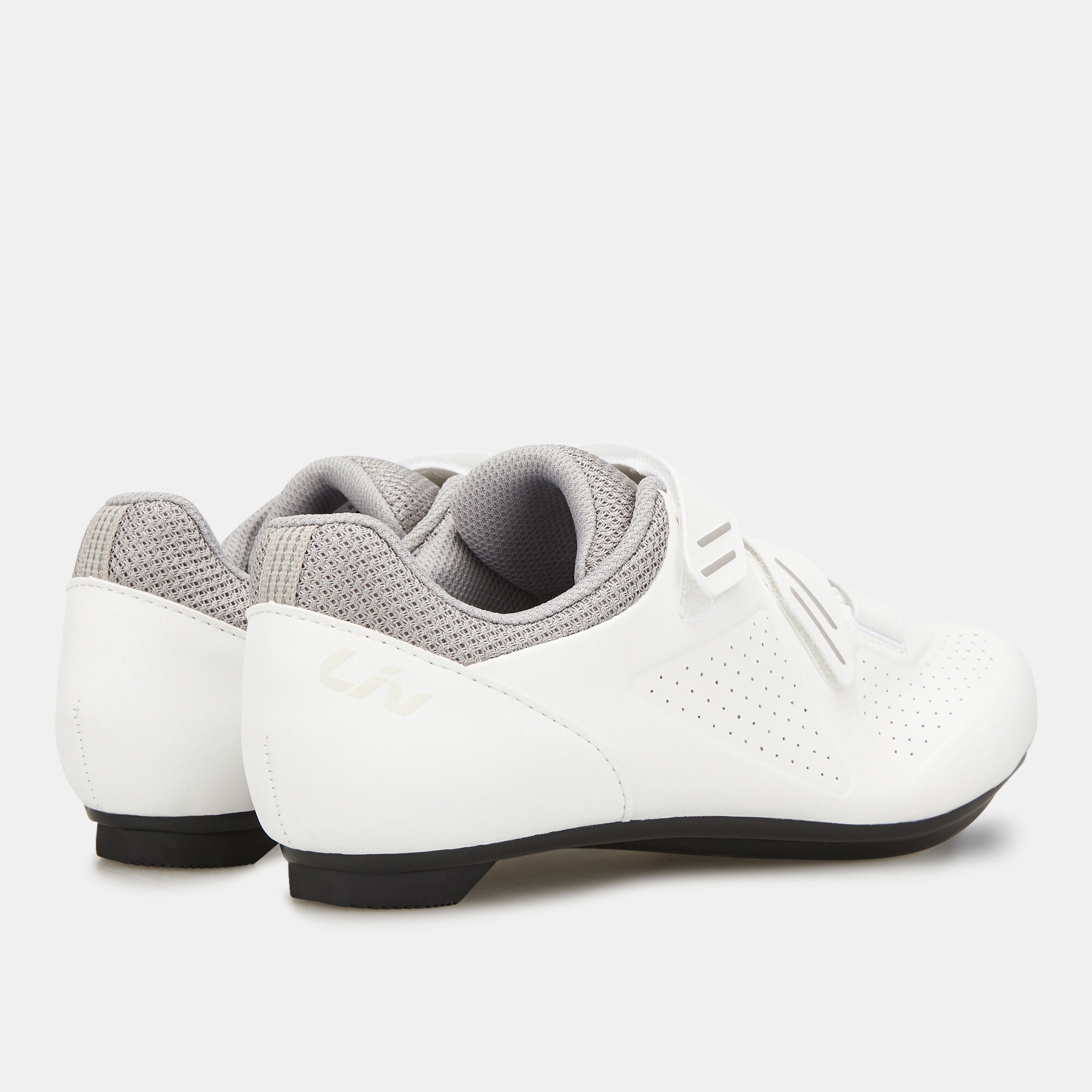 Liv regalo road shoe store