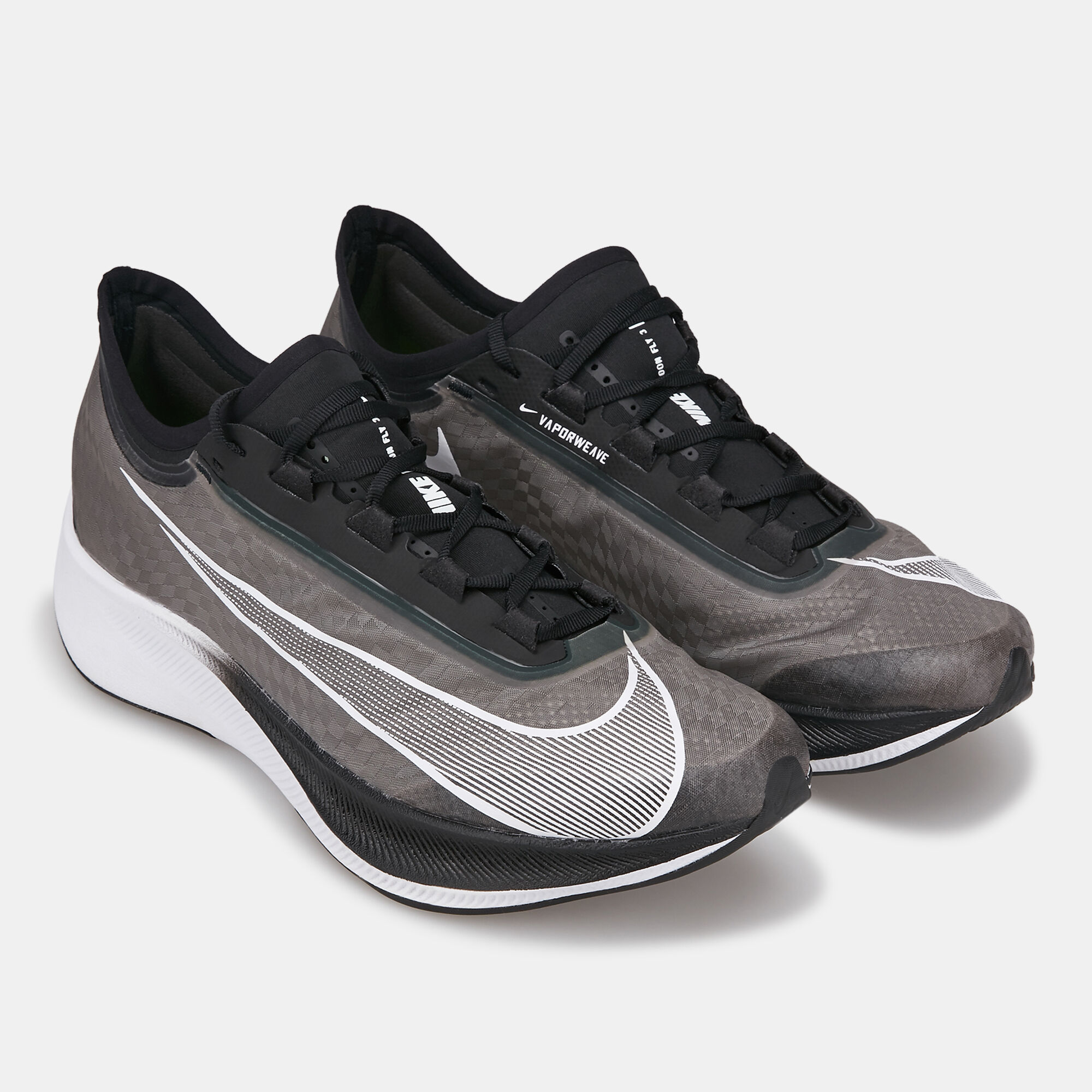 Nike triple black zoom fly best sale