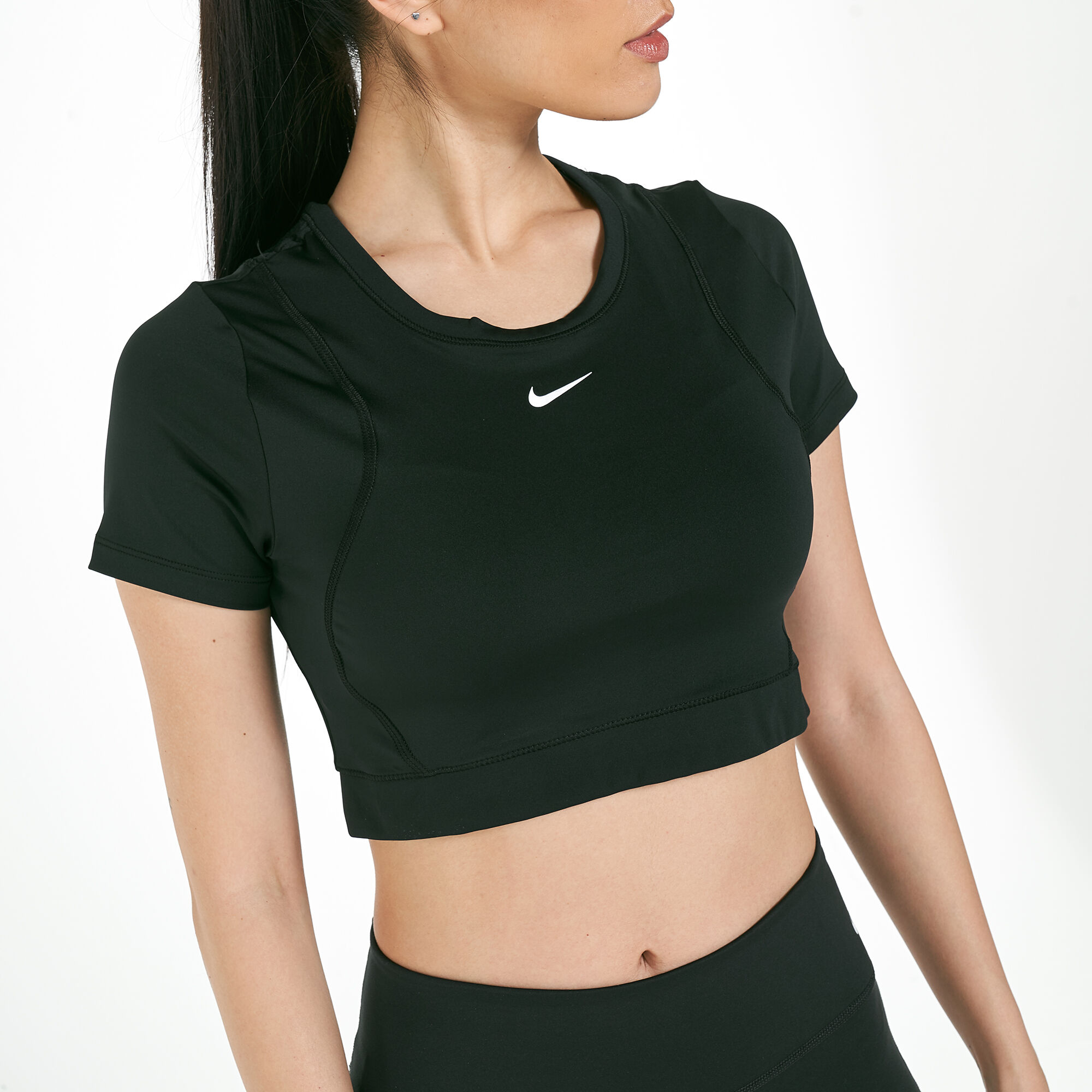 Nike women's aeroadapt pro 3 short clearance