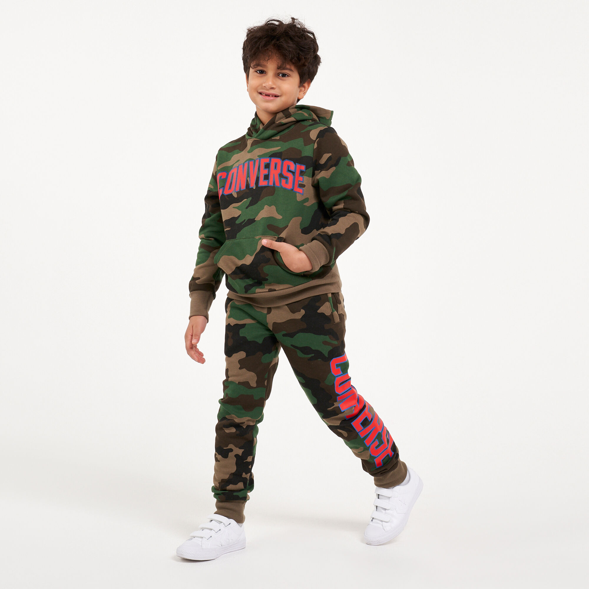 Boys camo converse best sale