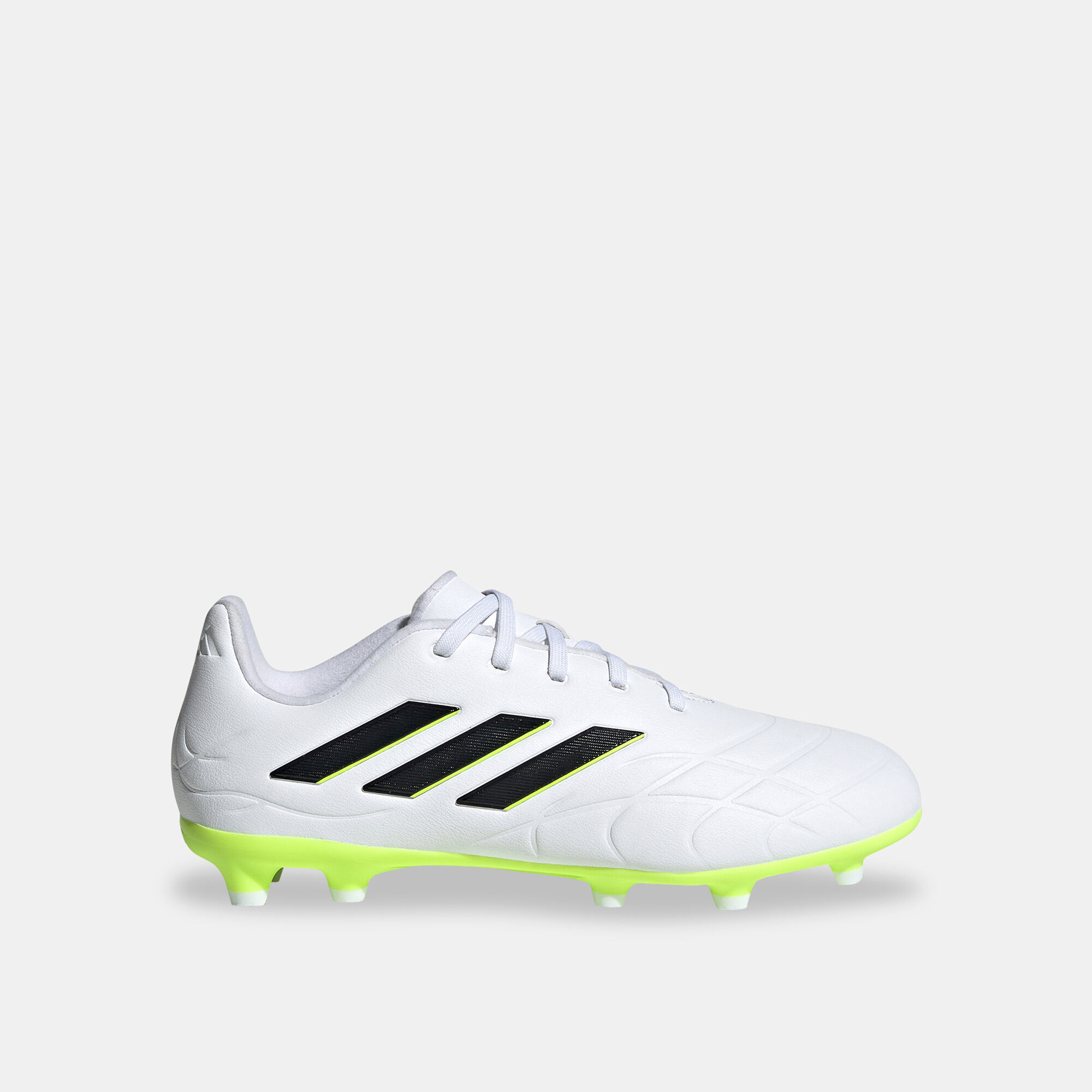 Buy Nike Football Soccer Shoes for Kids in Kuwait Up to 50