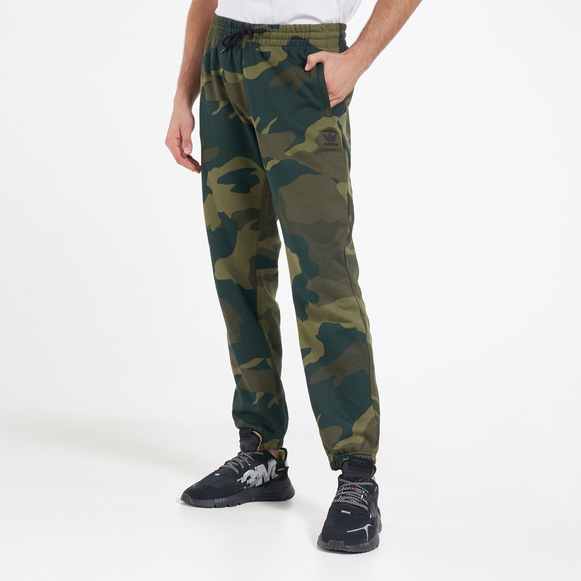 Nike mens camo pants deals
