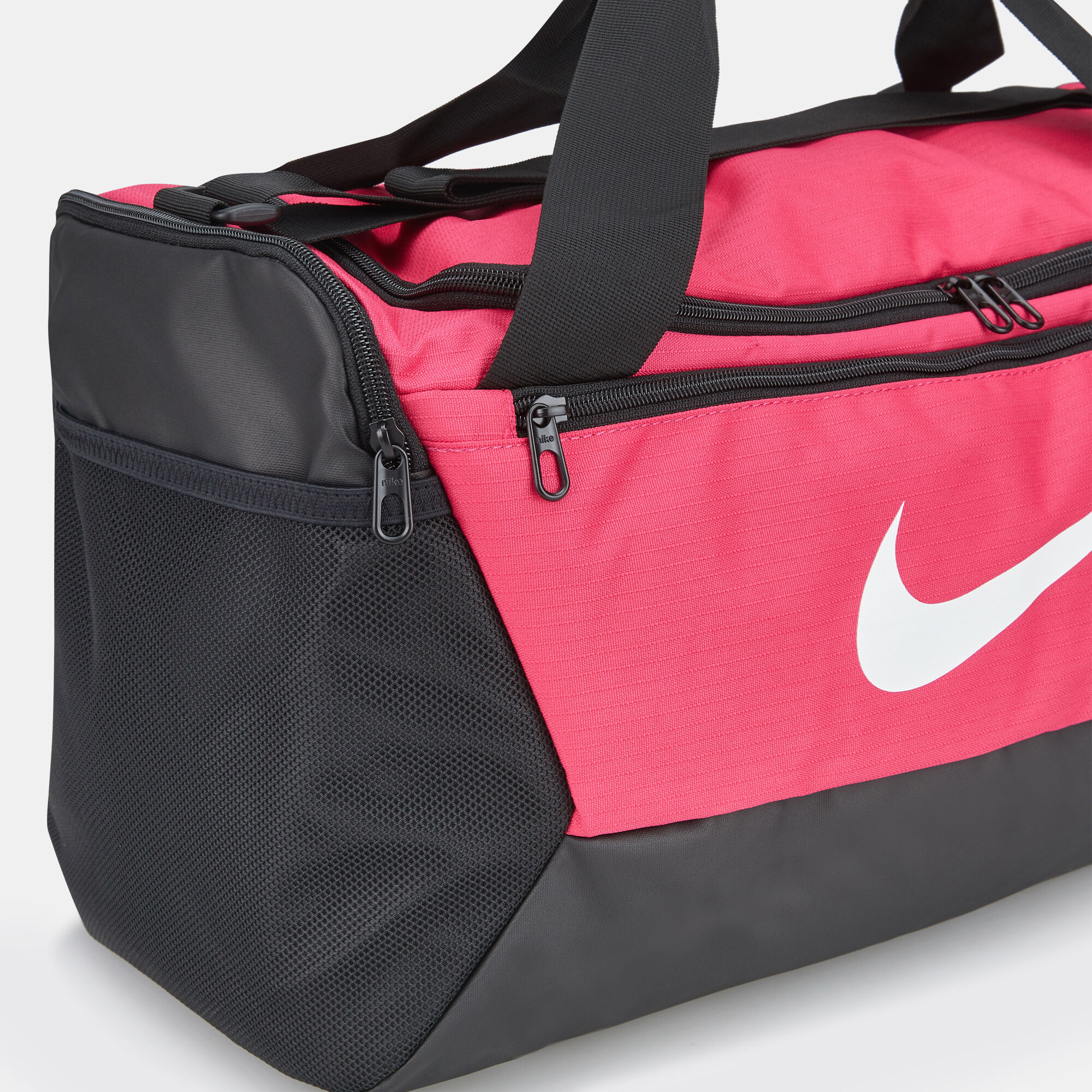 Pink and black nike duffel bag sale