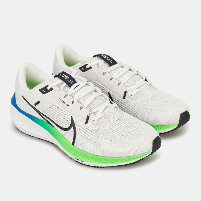 Nike Men's Pegasus 40 Road Running Shoe Ivory image number 2