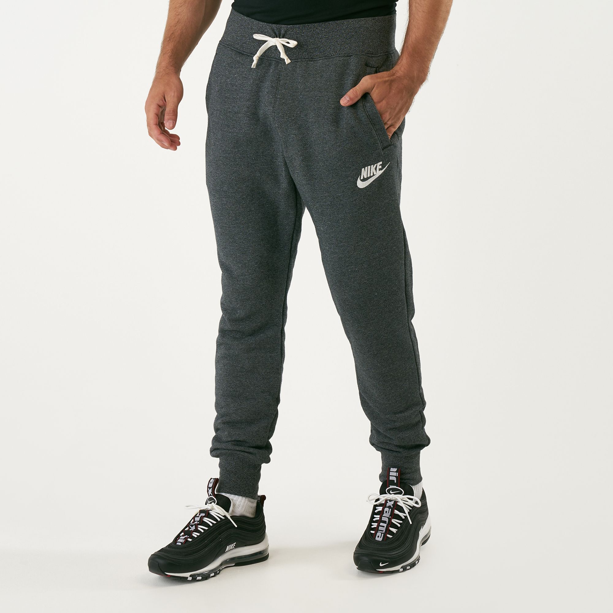Nike men's heritage jogger pants new arrivals