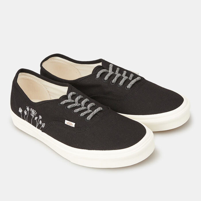 Vans Authentic Unisex Shoe Black image number 1
