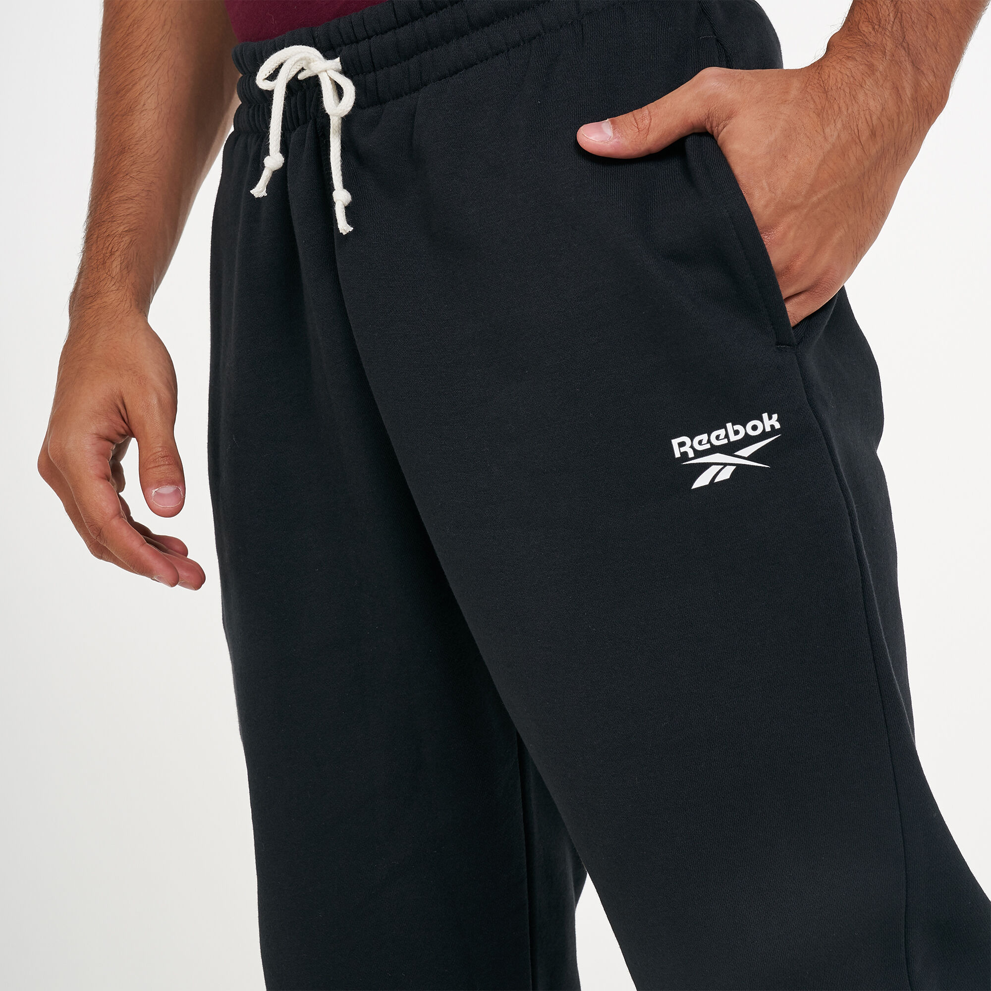 Reebok Men s Essentials Cuffed Sweatpants in Kuwait SSS