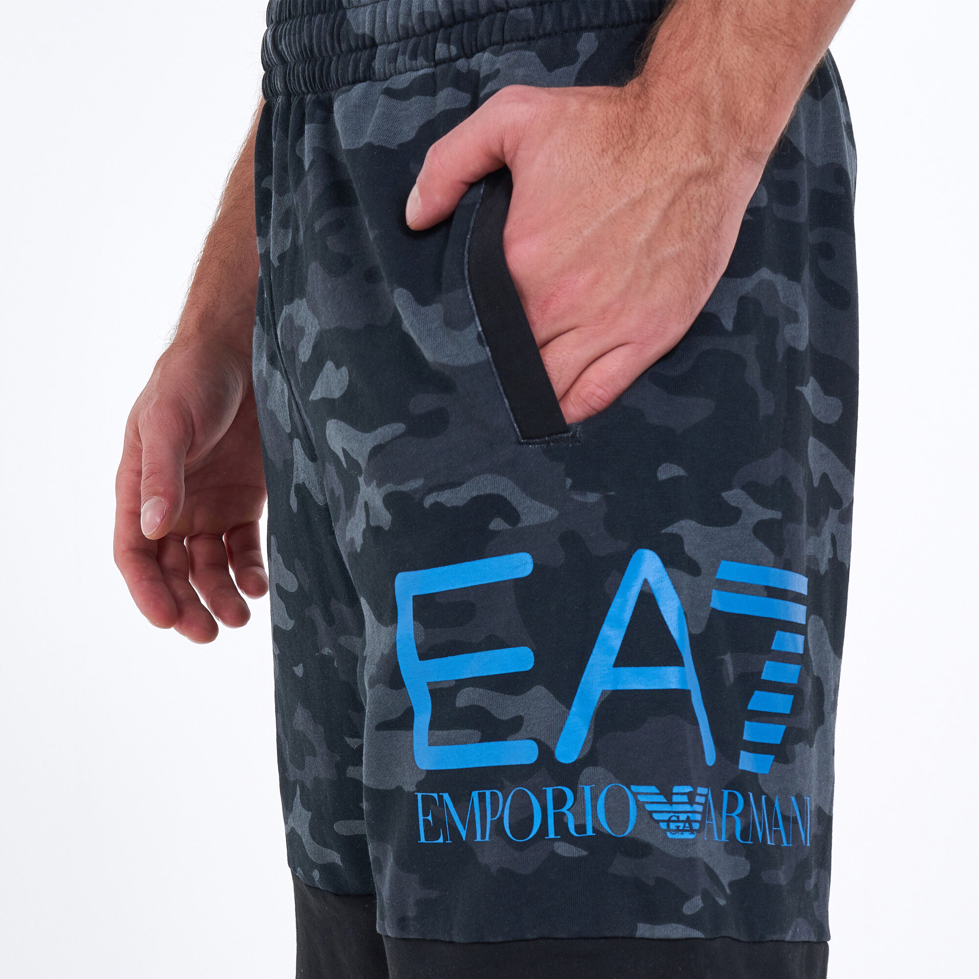 Armani camo shorts hotsell
