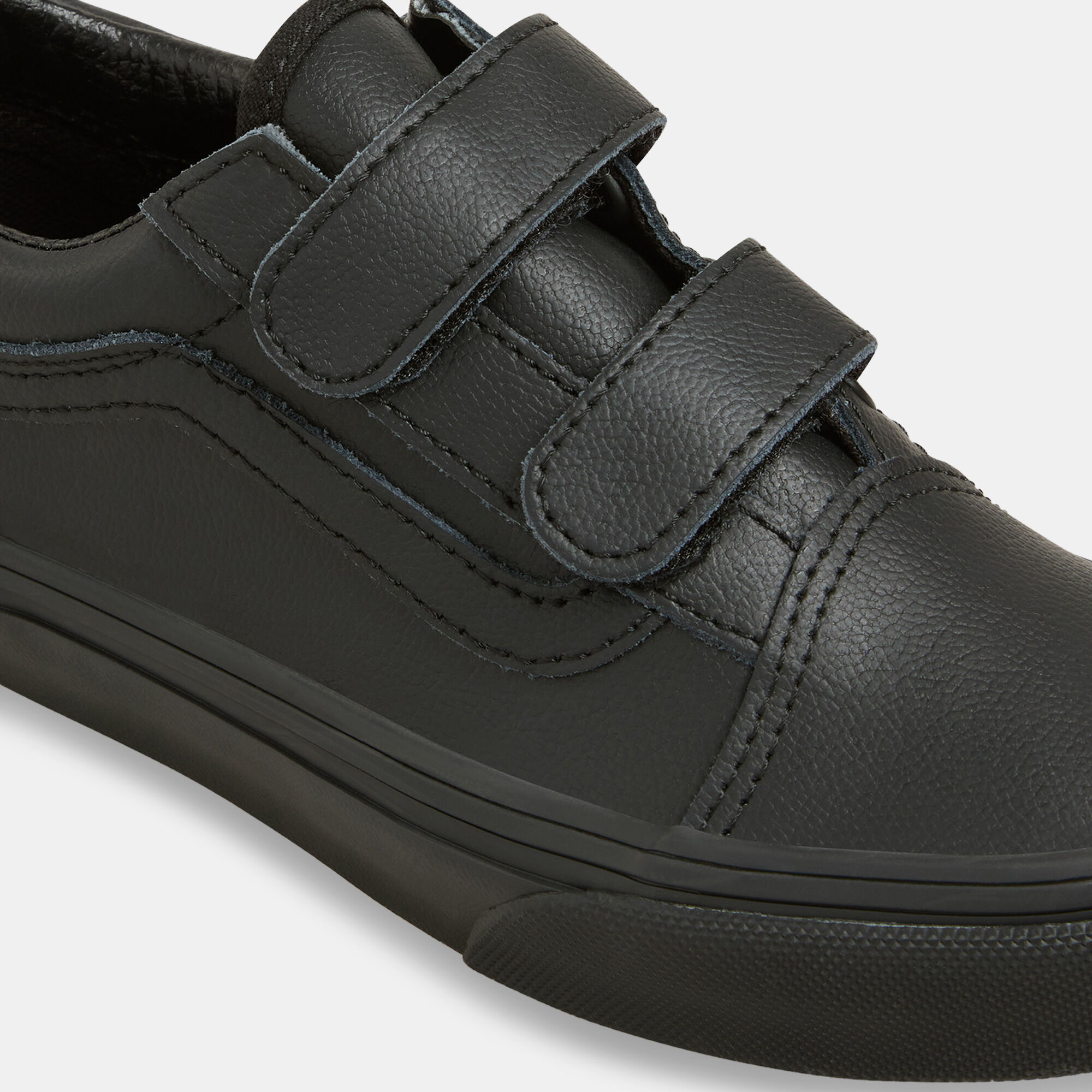 Kids Kids Old Skool V Classic Tumble Unisex Shoes Younger Kids Black Vans in Kuwait SSS