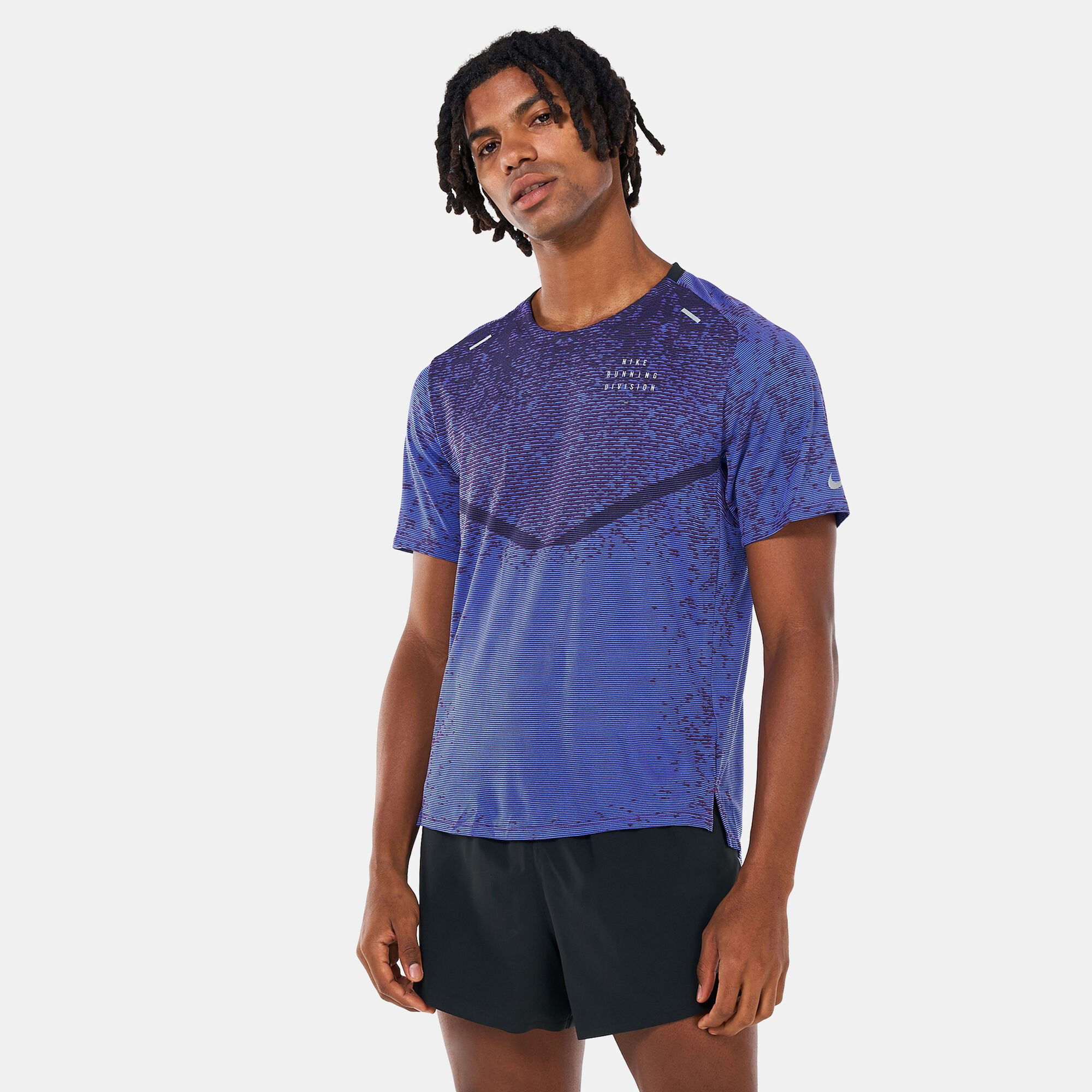 Buy Nike Men s Dri FIT ADV Run Division TechKnit T Shirt Blue in