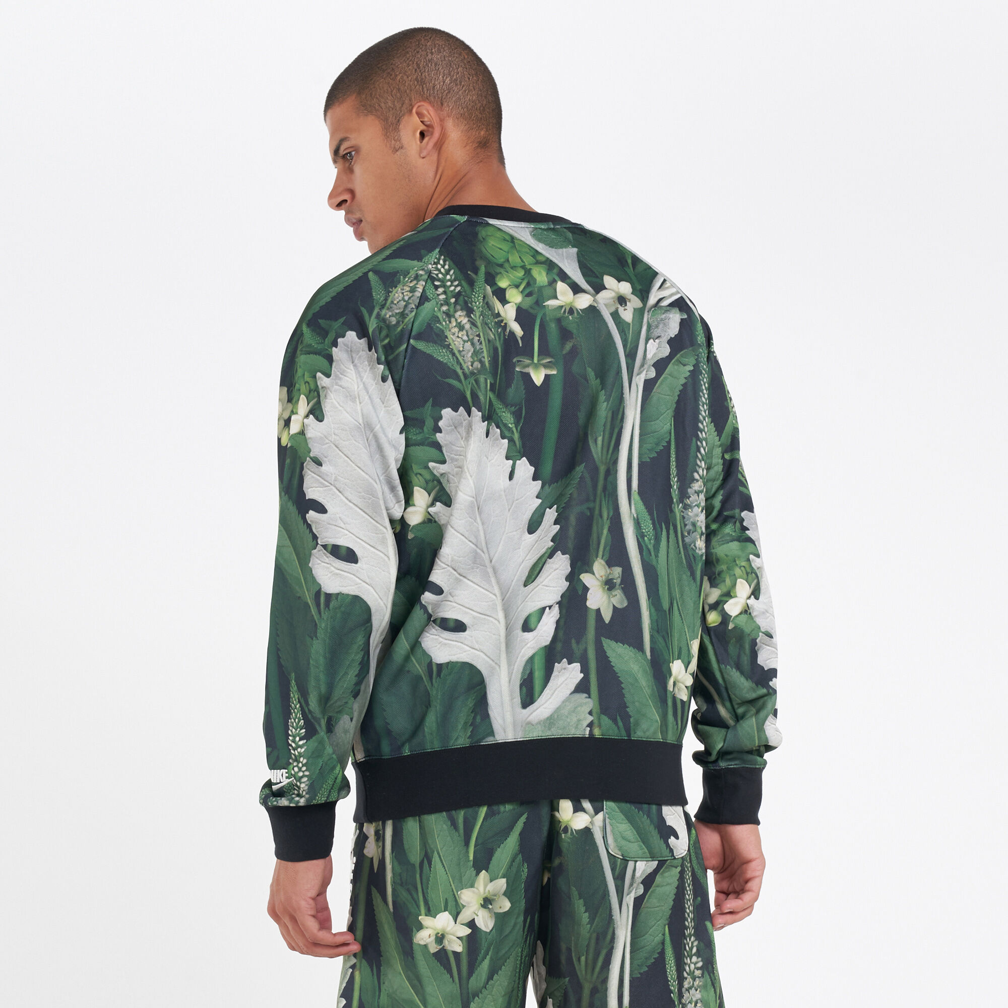 Nike deals floral sweatsuit