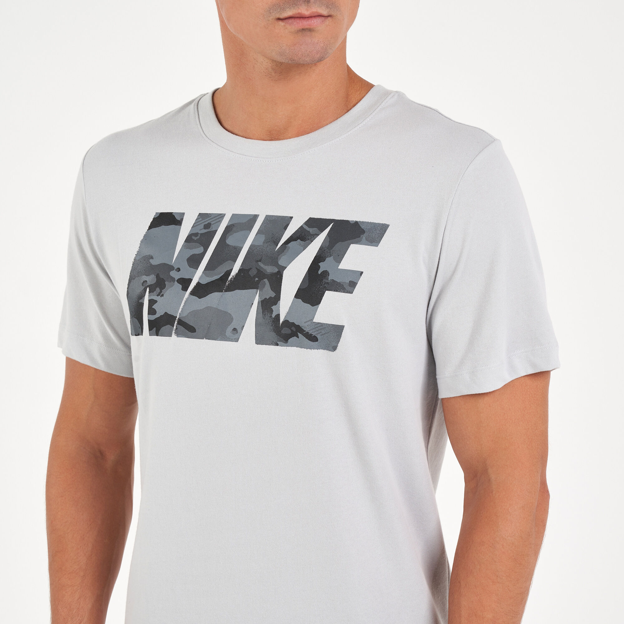 nike camo logo t shirt