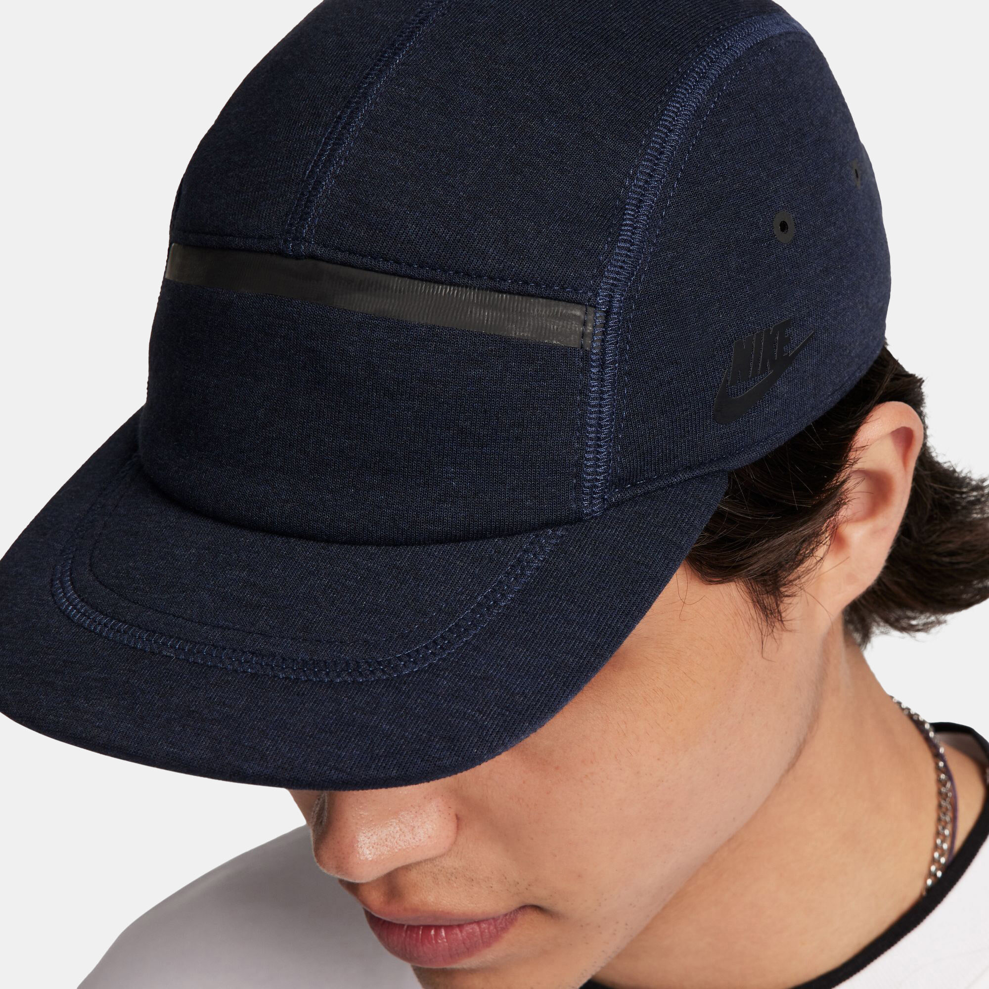 Nike tech cap 2025