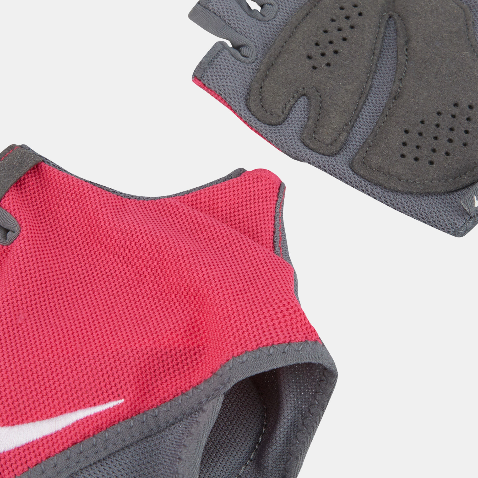 Nike essential fitness gloves on sale