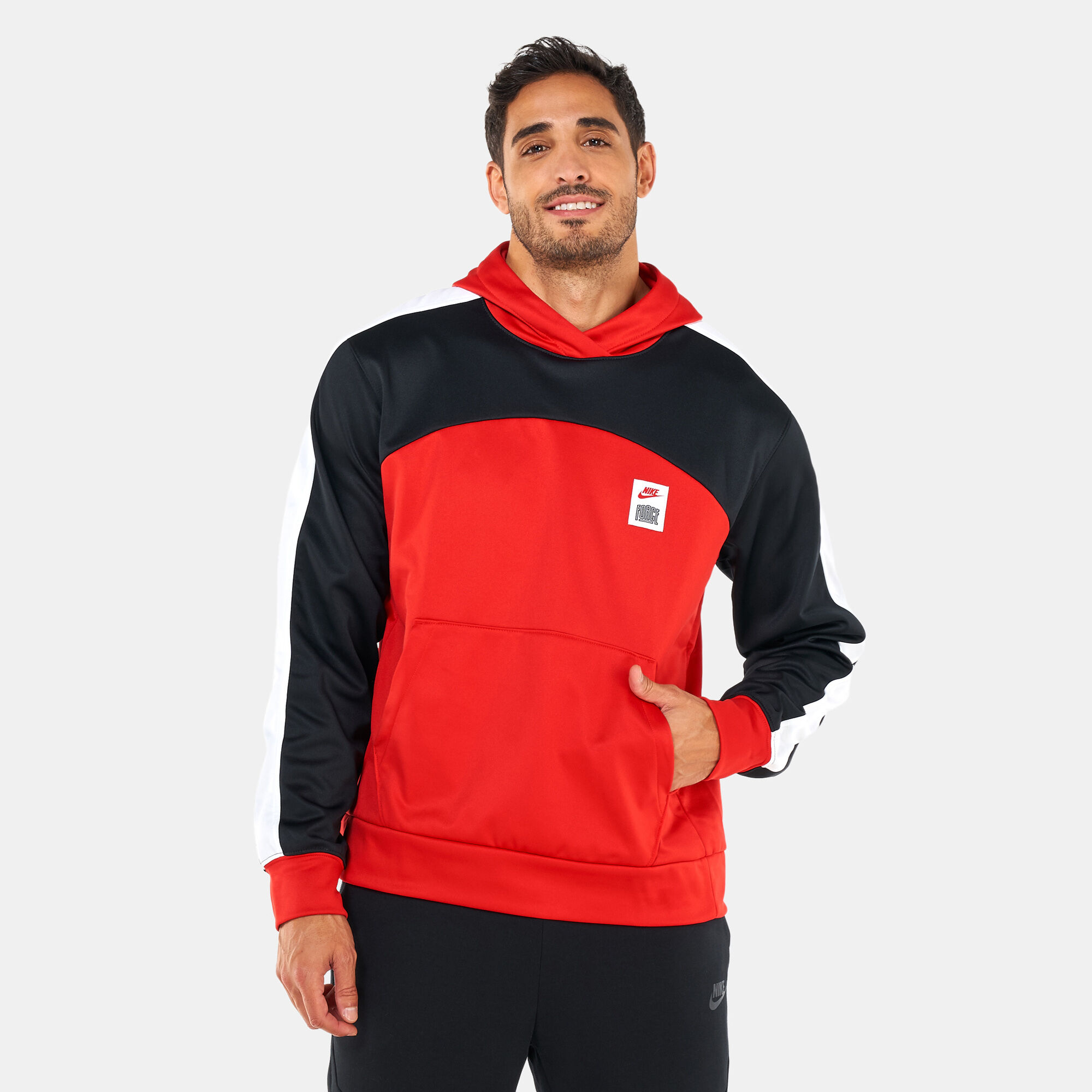 Nike therma basketball hoodie store
