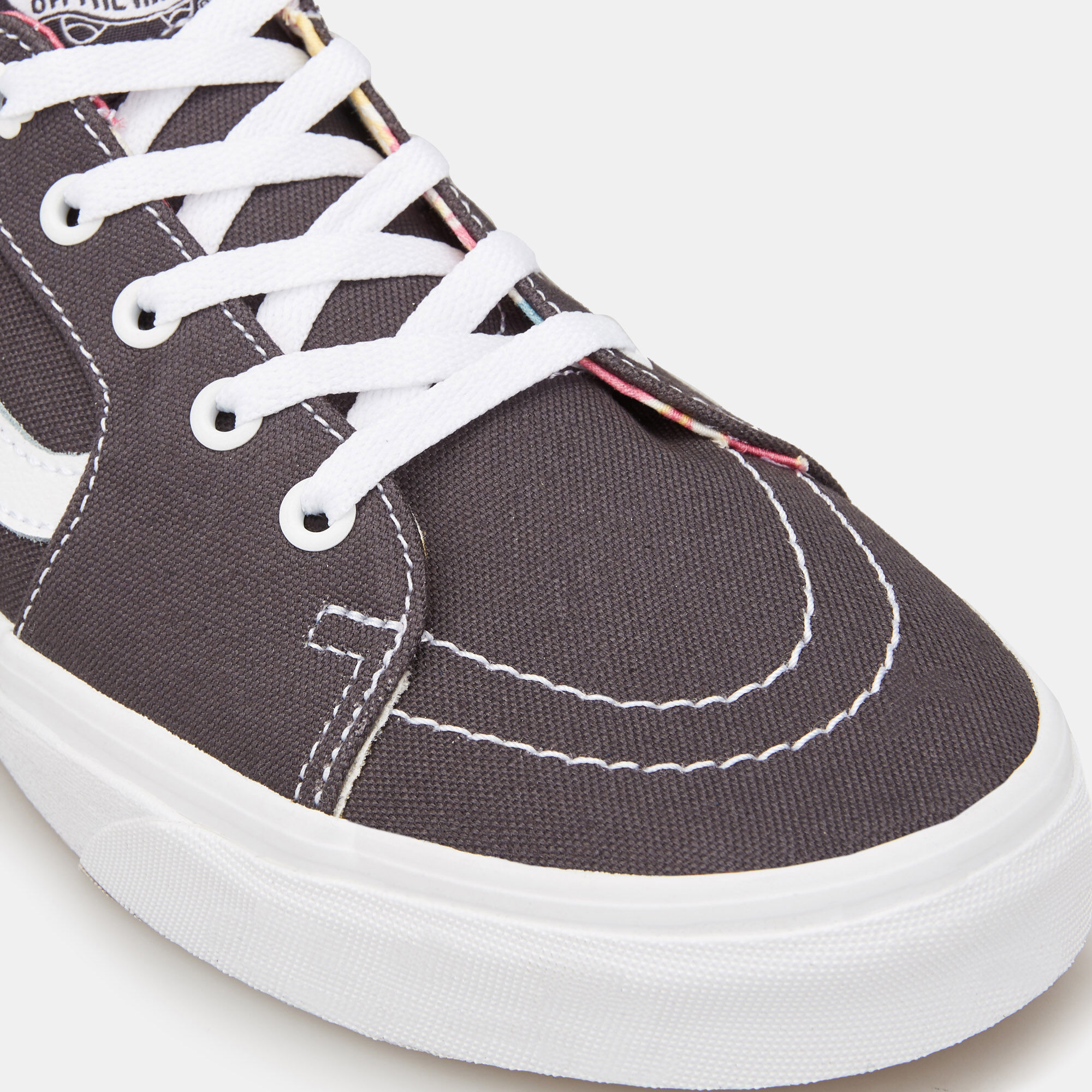 Vans shoes smell discount