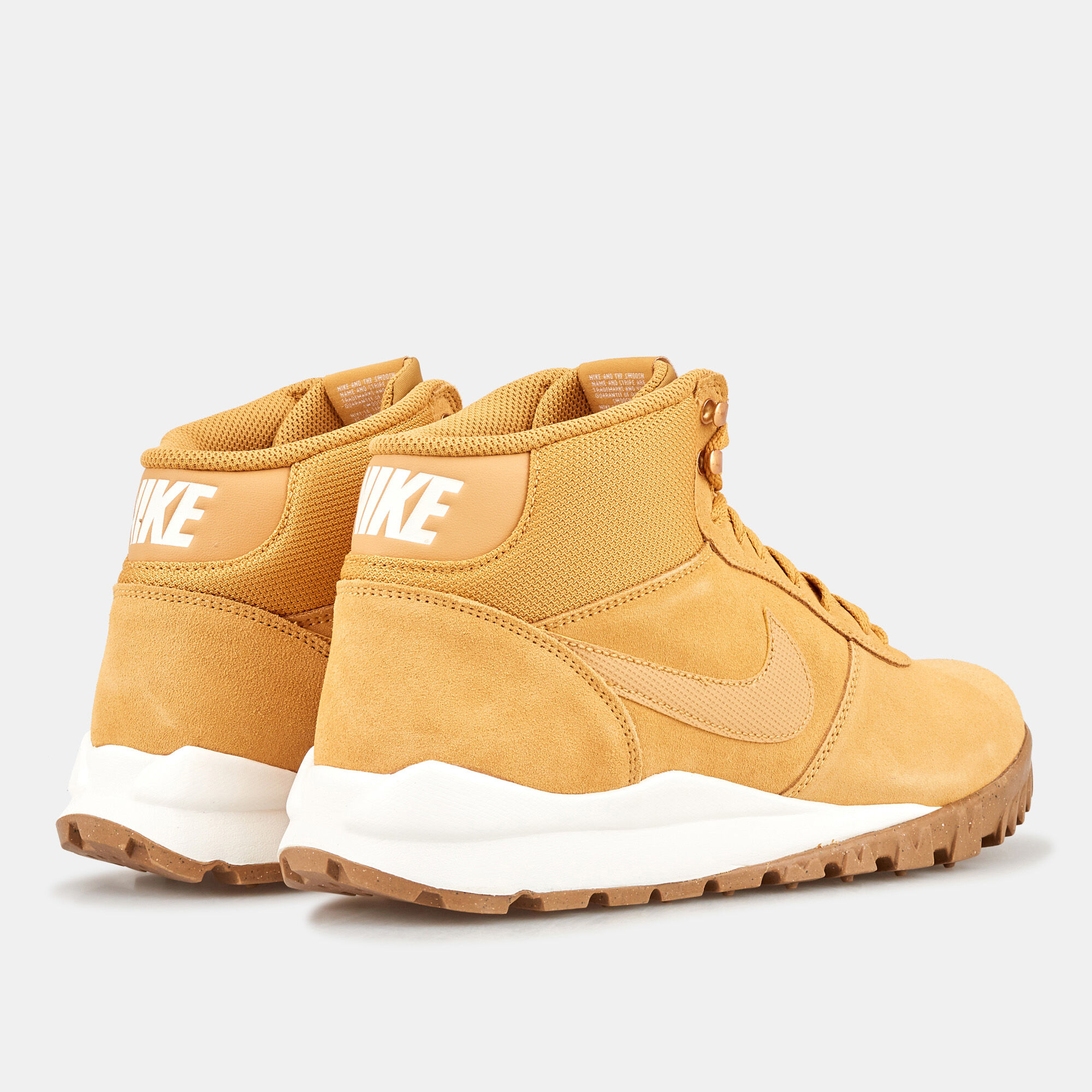 Men s Hoodland Shoe Yellow Nike in Kuwait SSS