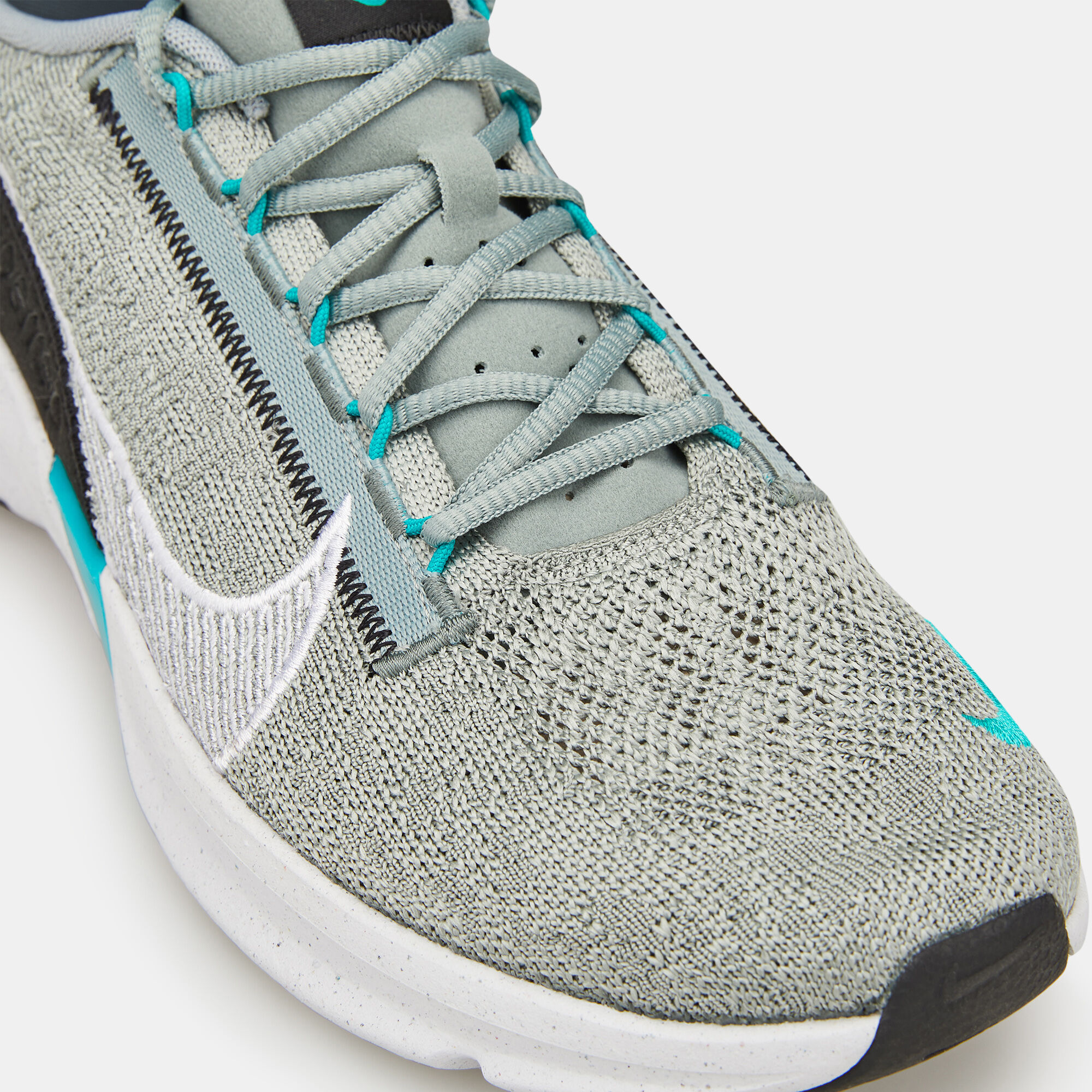 Flyknit tennis shoes deals