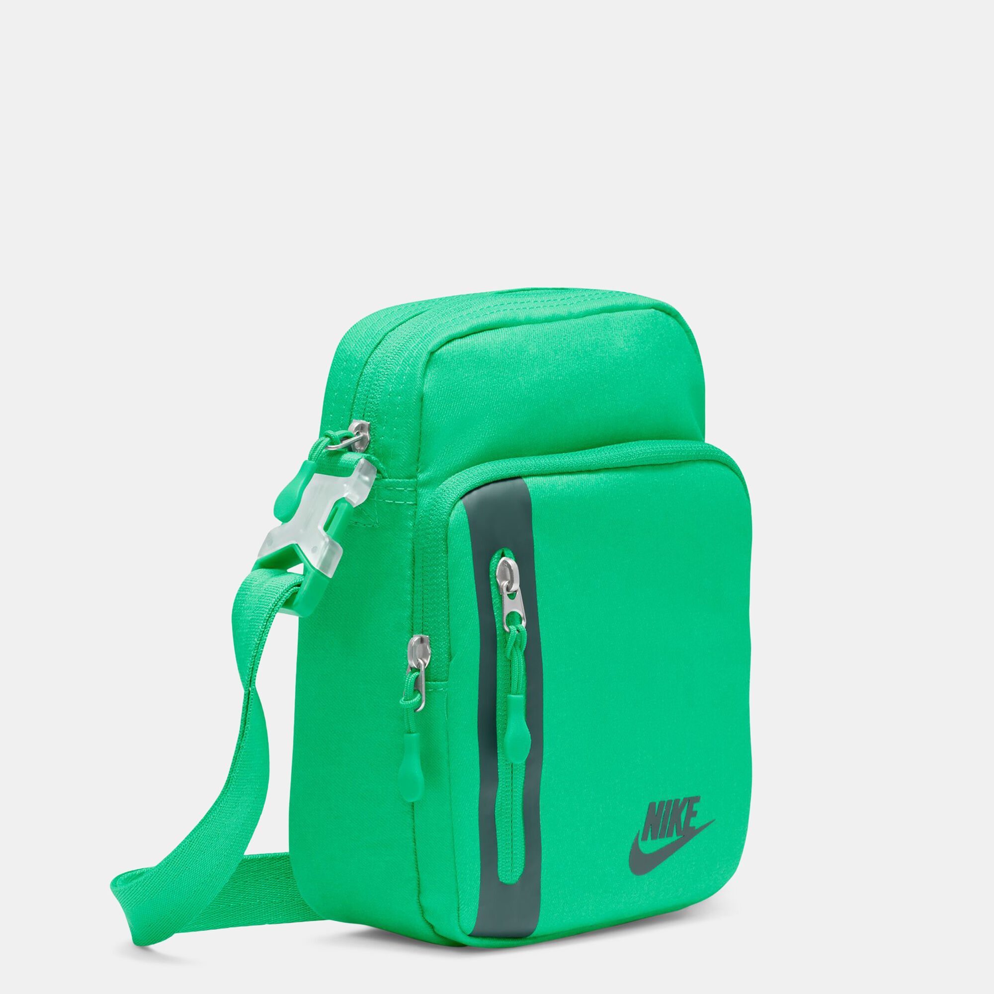 Nike core small crossbody bag hotsell