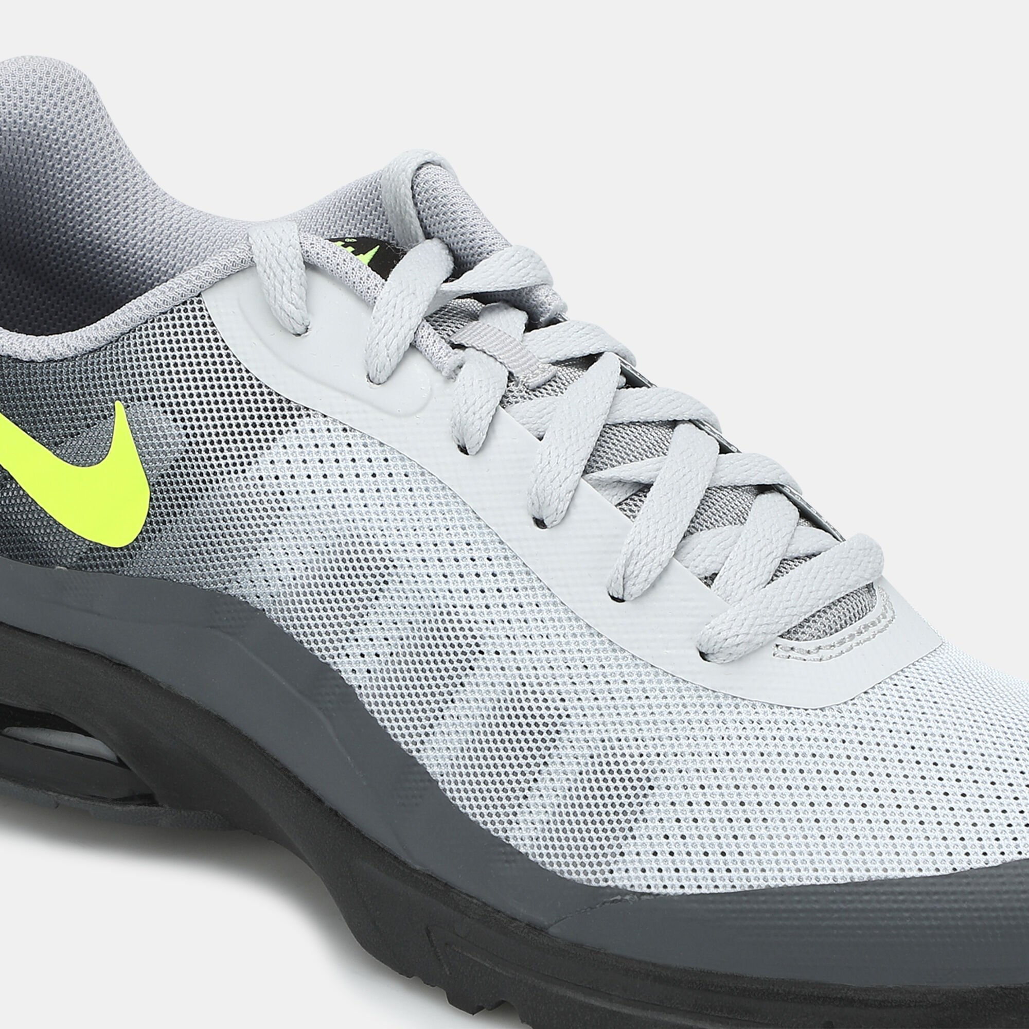 Men s Air Max Invigor Shoes