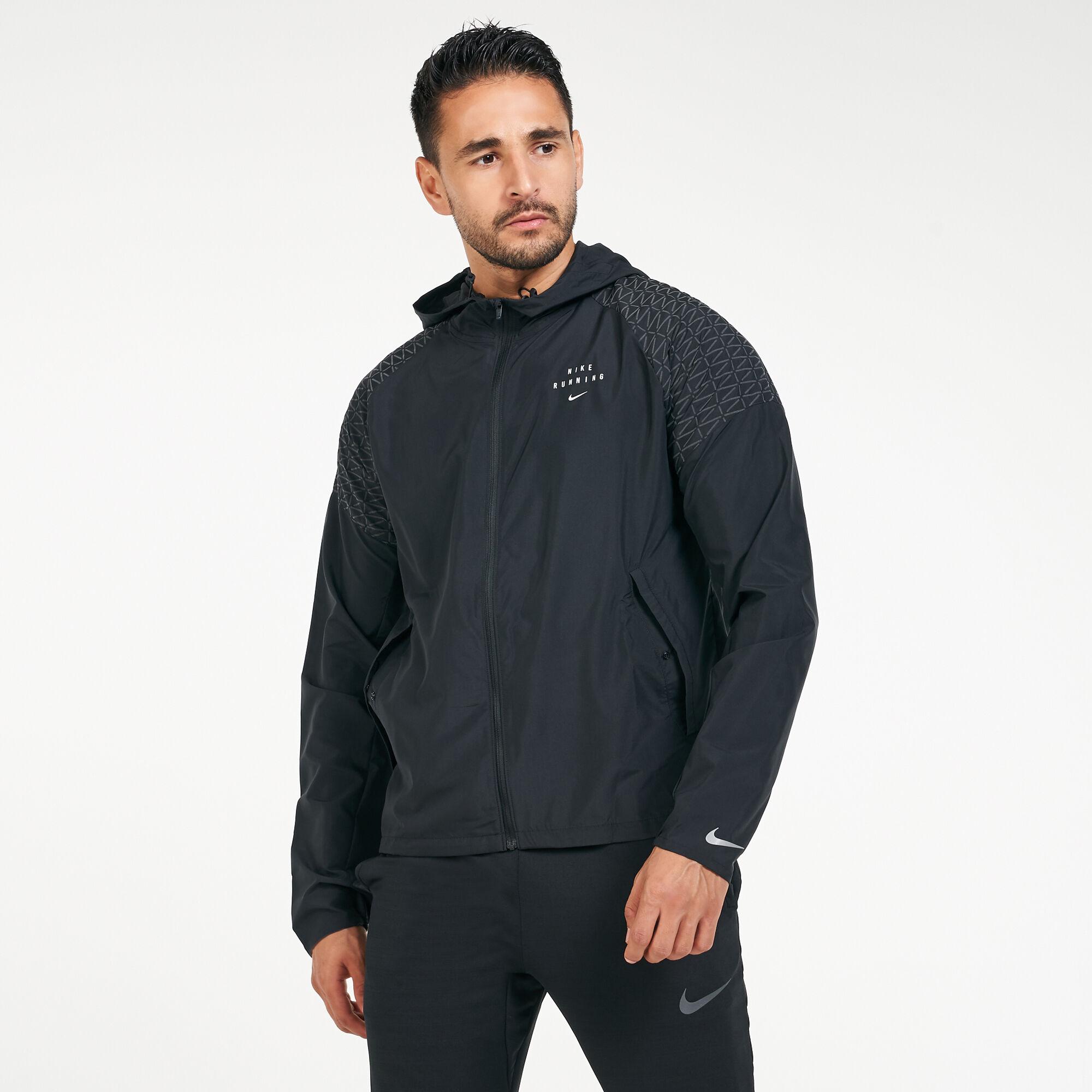 Nike essential run sales division flash jacket