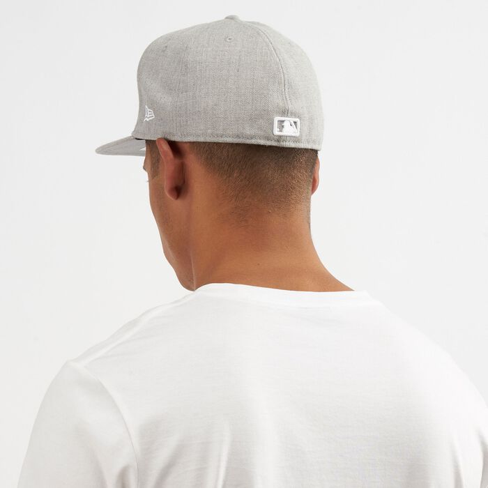 New Era Men’s MLB League Basic New York Yankees 59FIFTY Cap Grey image number 1