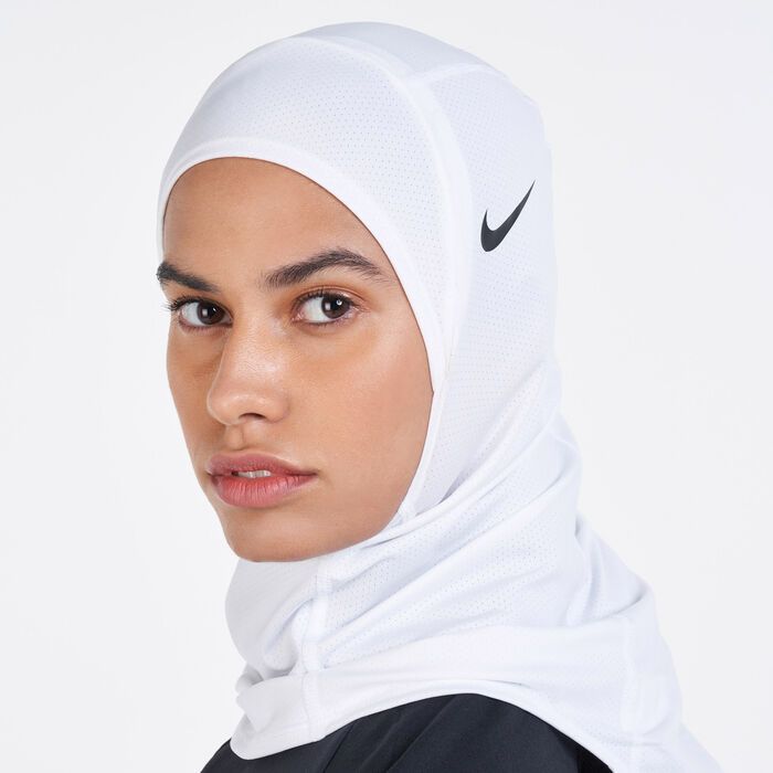 Nike Women's Pro 2.0 Hijab image number 1