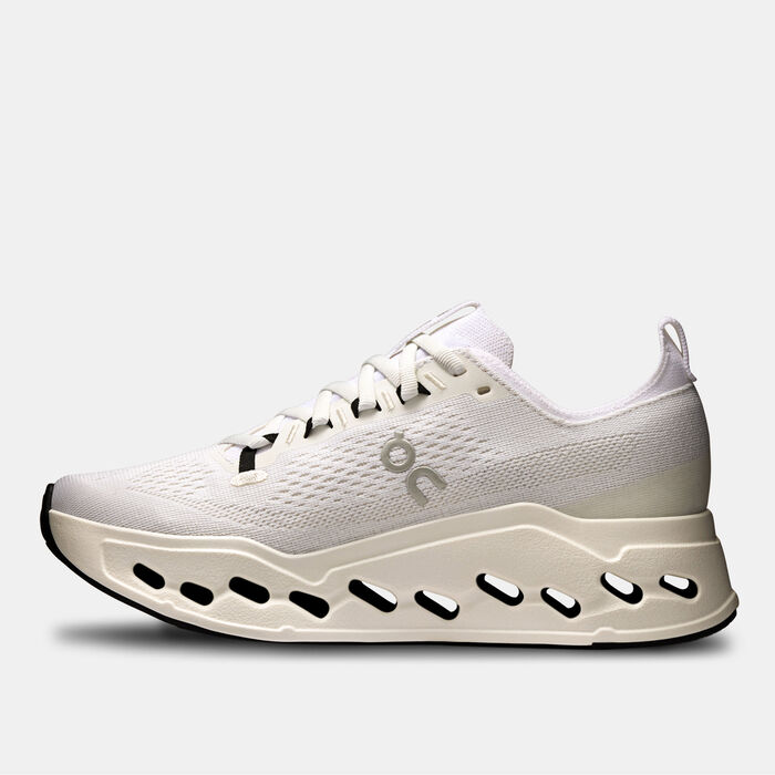 On Women's Cloudsurfer Max Running Shoes White image number 2