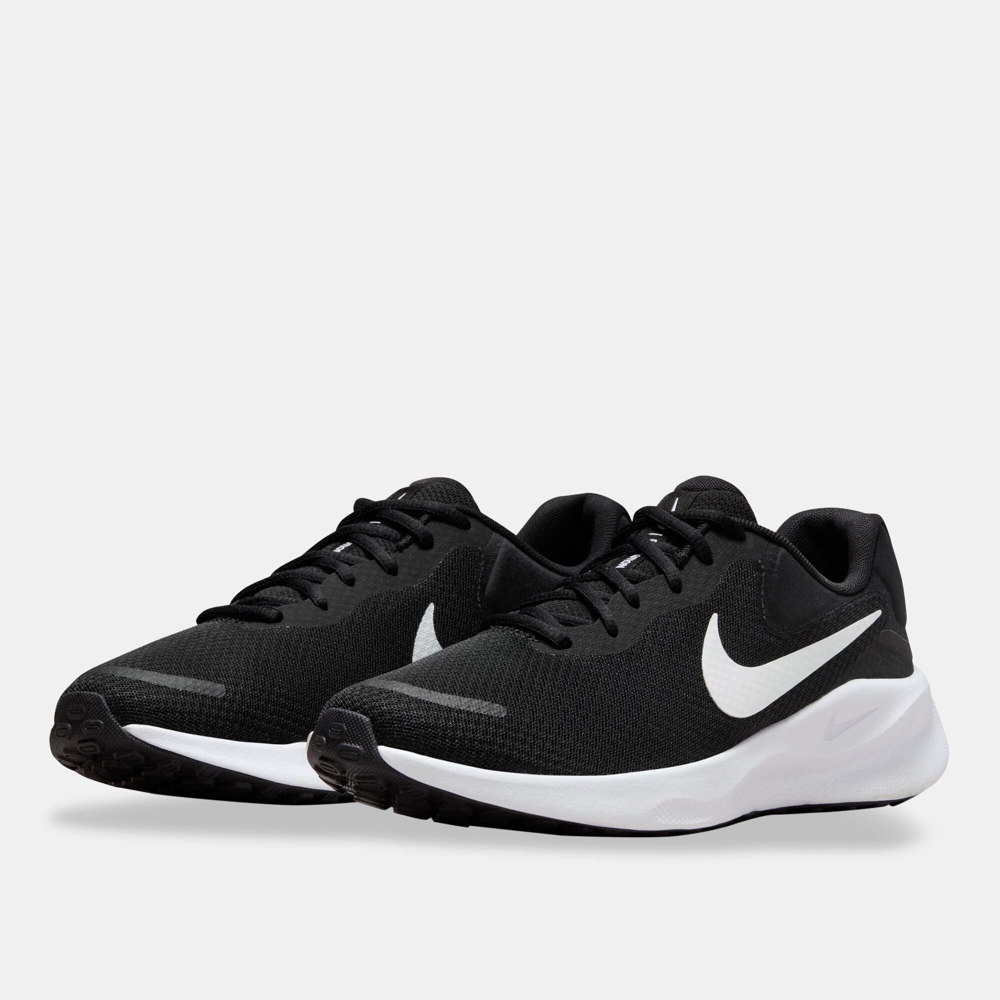 Mens nike trainers with velcro fastening top