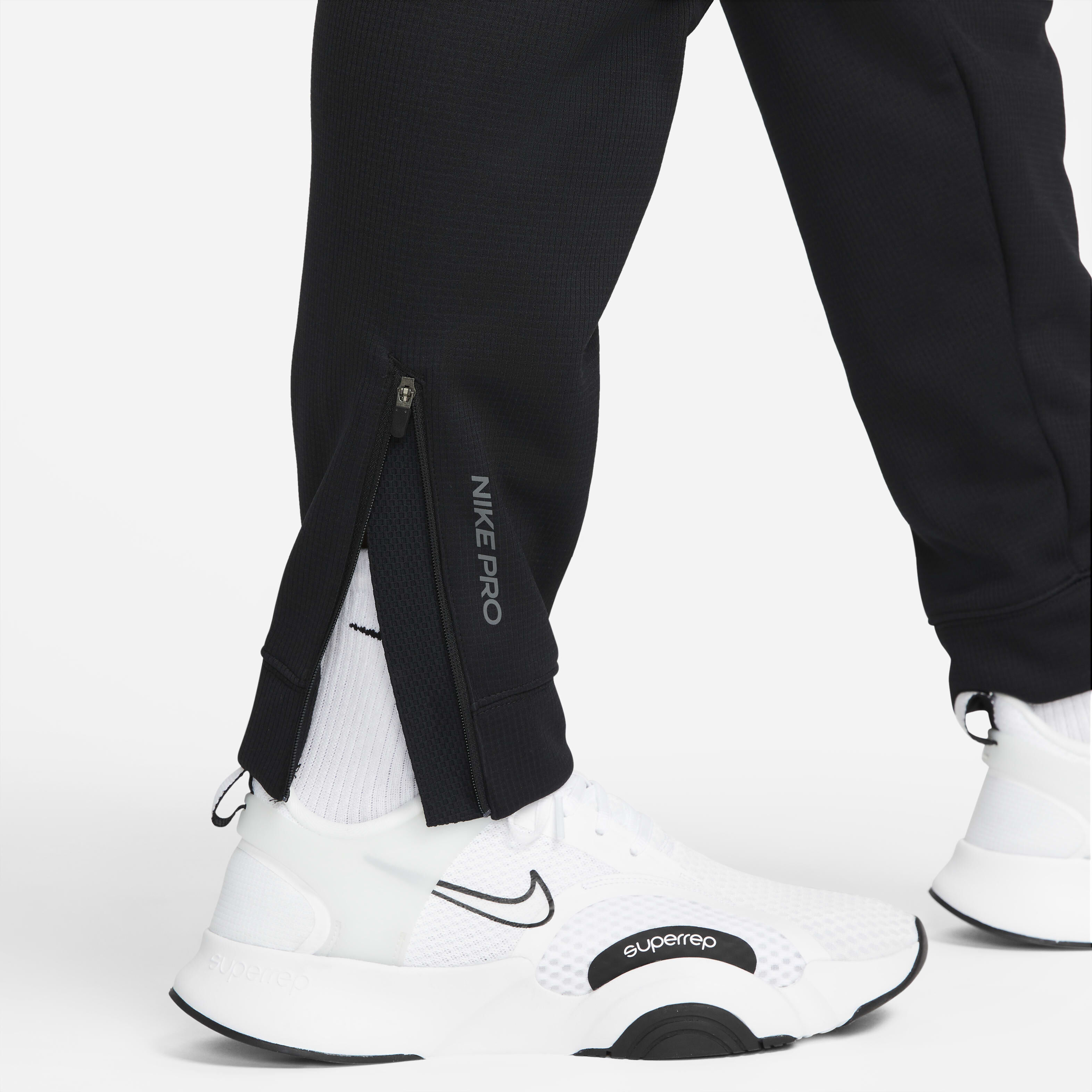 Nike therma sphere pants store