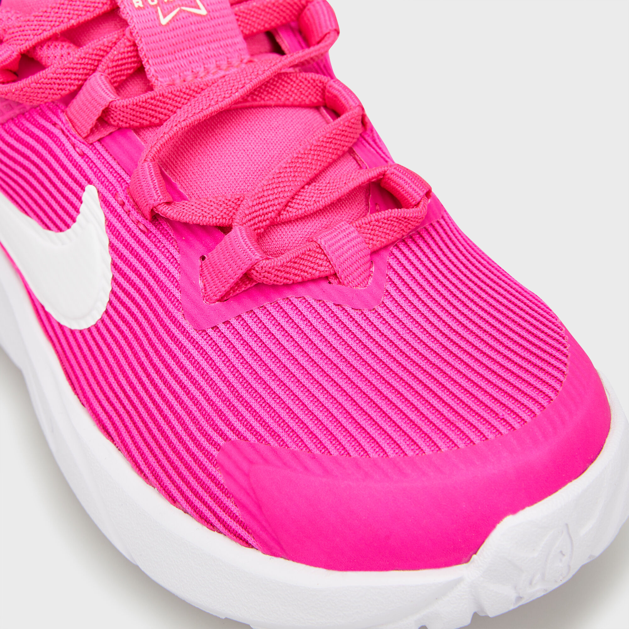 Kids Star Runner 4 Shoes Pink Nike in Kuwait SSS