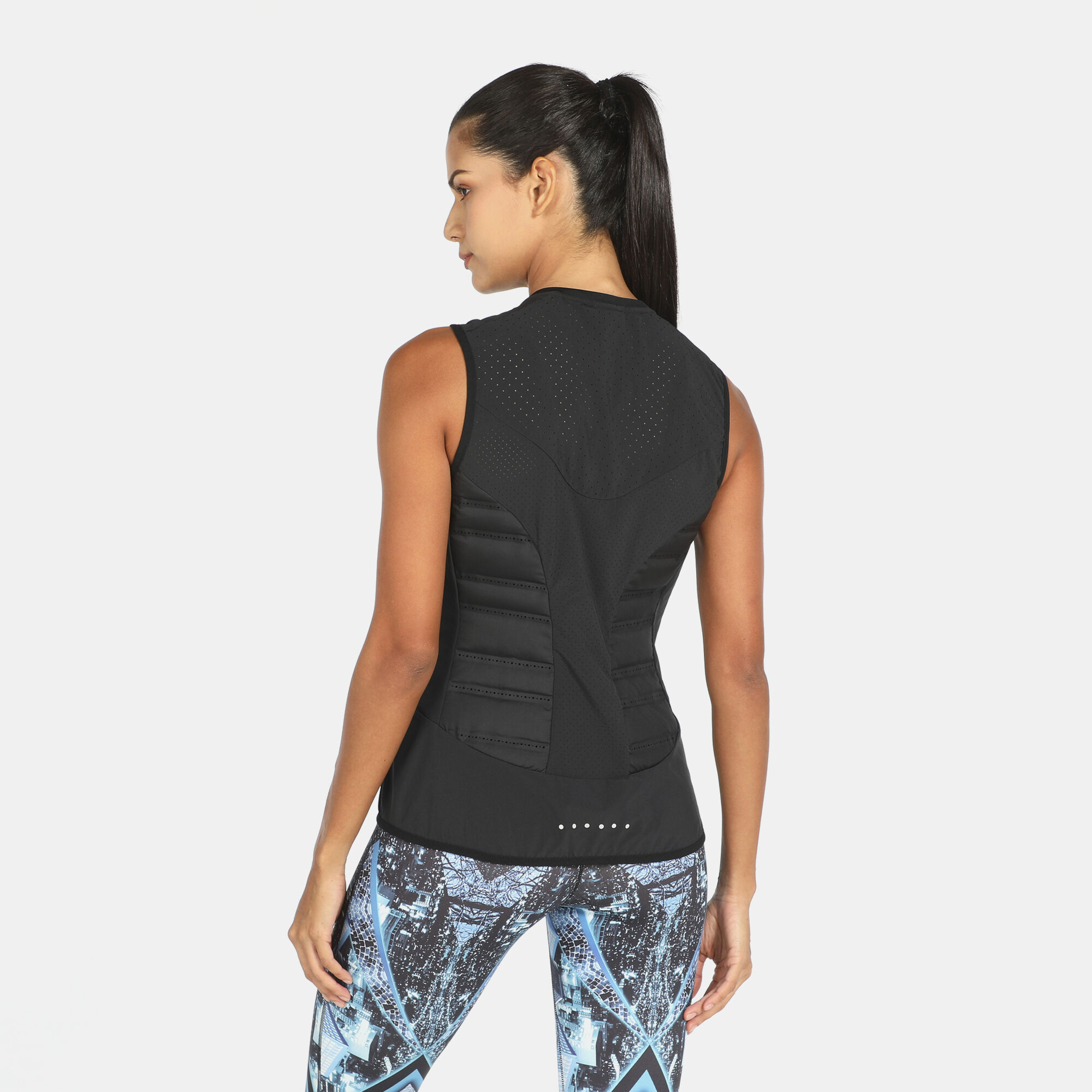 Nike women's aeroloft sales flash running vest