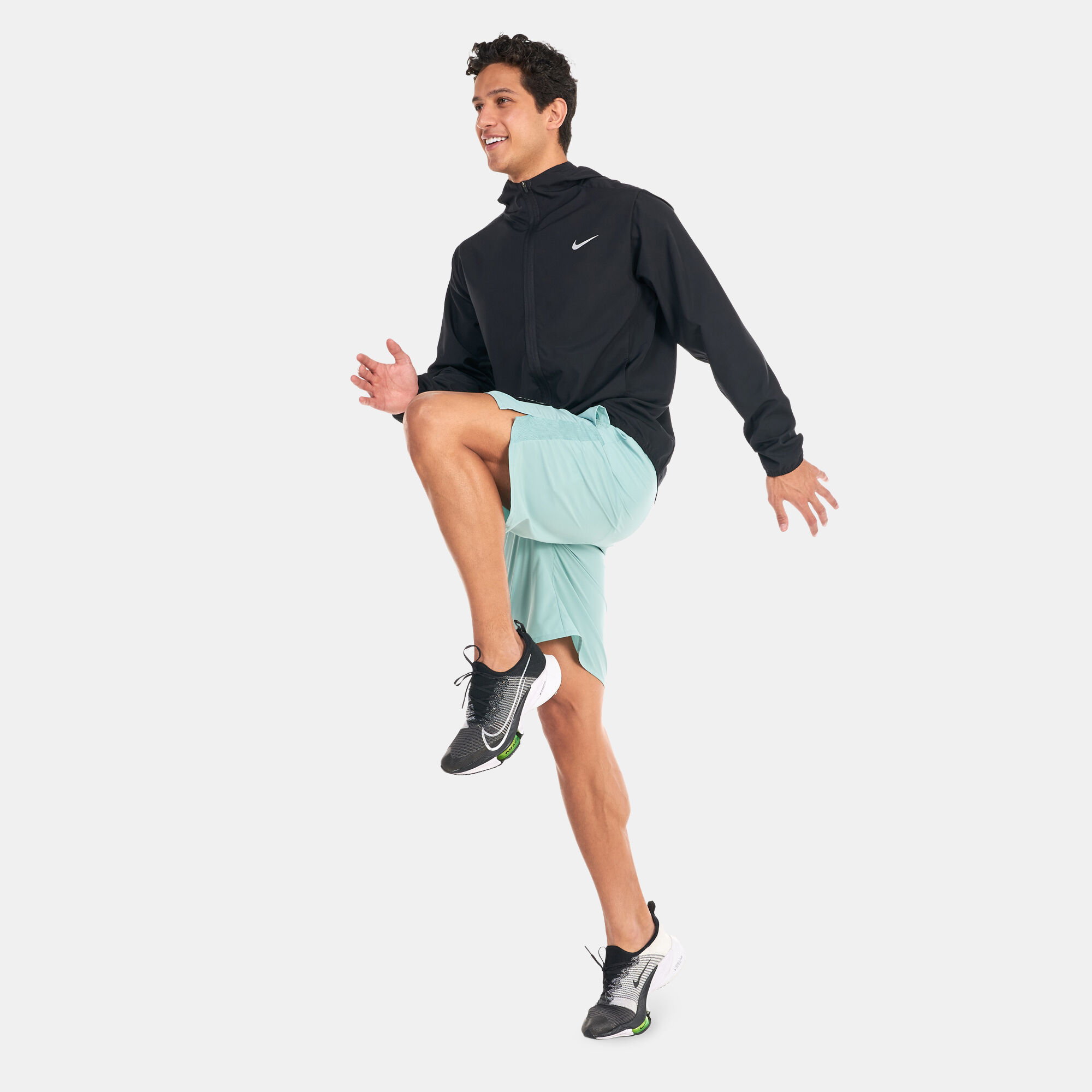Men s Dri FIT Challenger 9 Inch Shorts Green Nike in Kuwait SSS